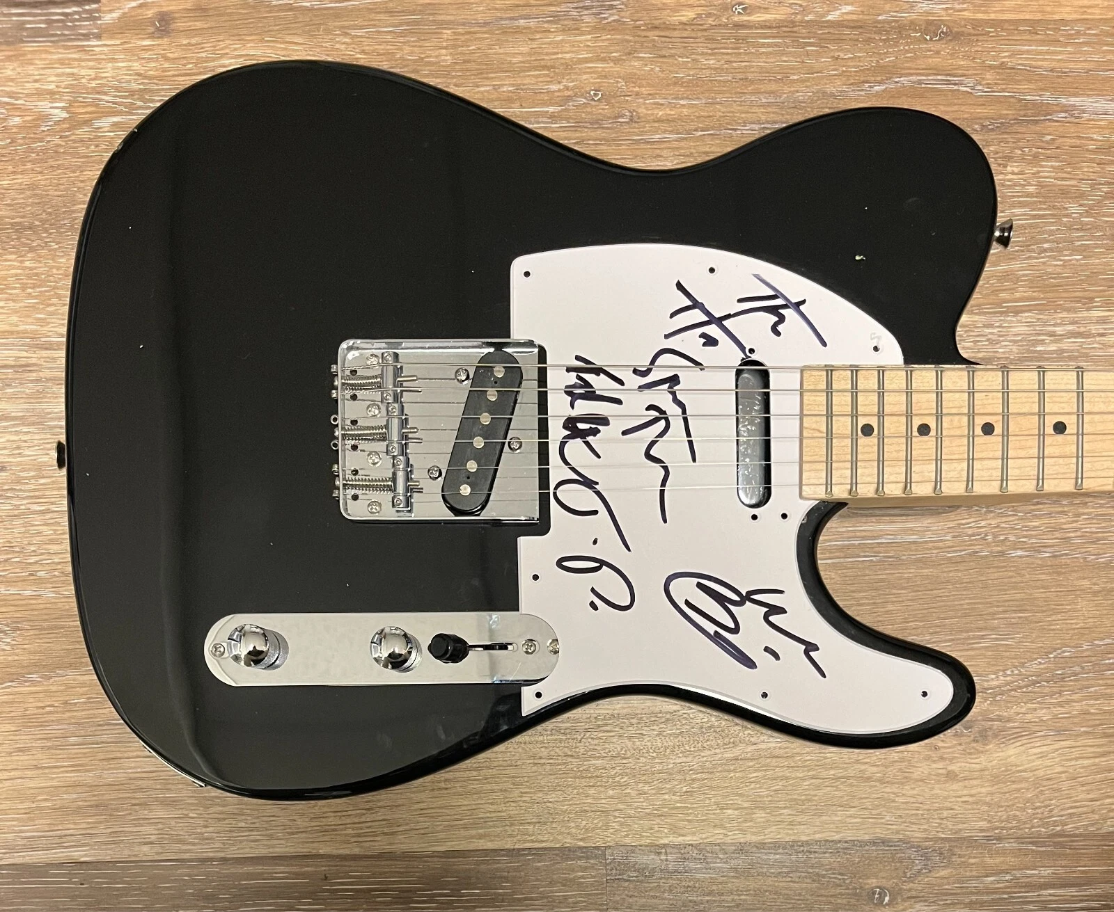 * MOON TAXI * signed guitar * TWO HIGH * 2
