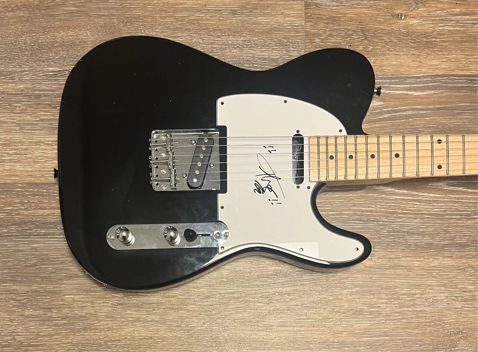 * THEO KATZMAN * signed electric guitar * VULFPECK * 1