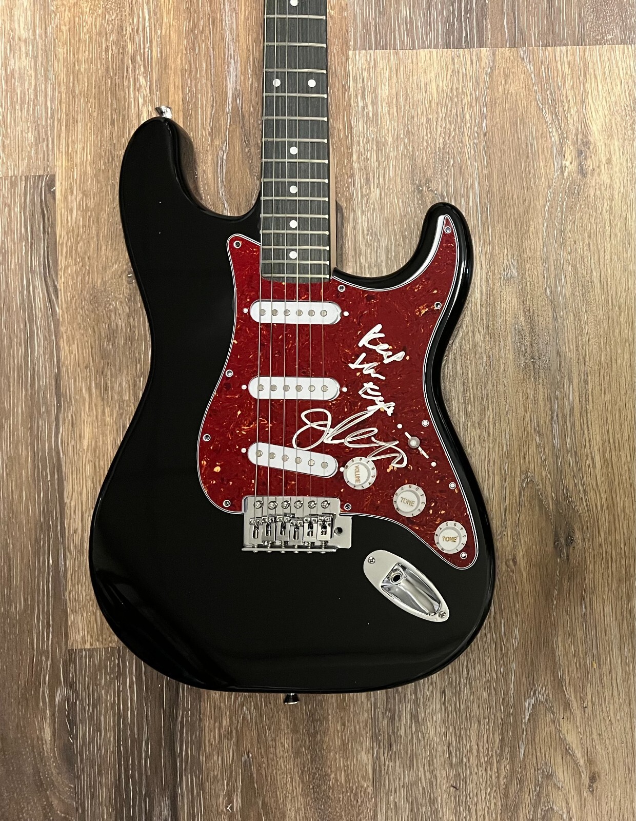 * JIM PETERIK * signed electric guitar * SURVIVOR * EYE OF THE TIGER * 4