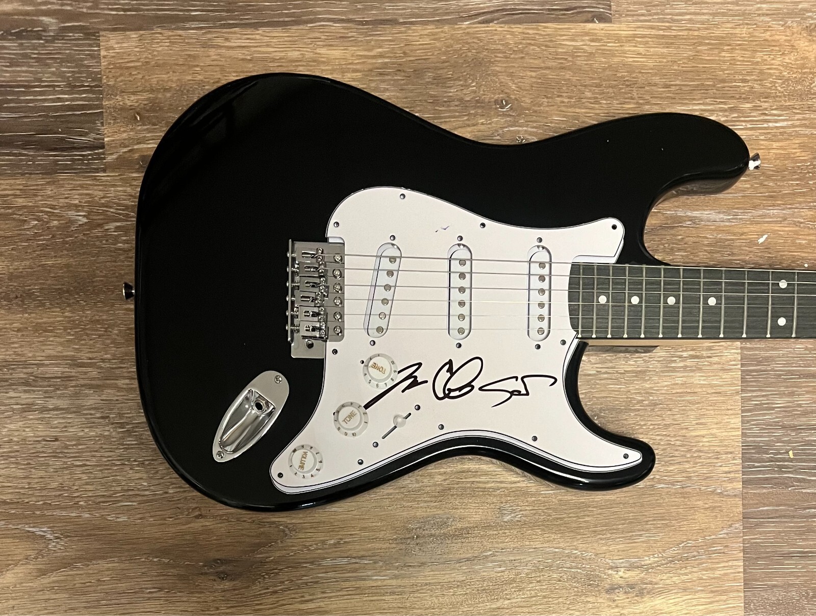* POLYPHIA * signed electric guitar * TIM HENSON, SCOTT LEPAGE & CLAY GOBER *