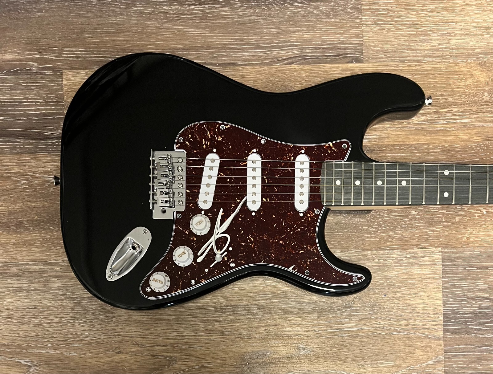 * CHASE RICE * signed electric guitar * EYES ON YOU *