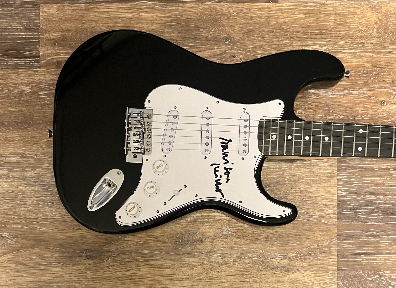 * GARRISON KEILLOR * signed electric guitar * A PRARIE HOME COMPANION *