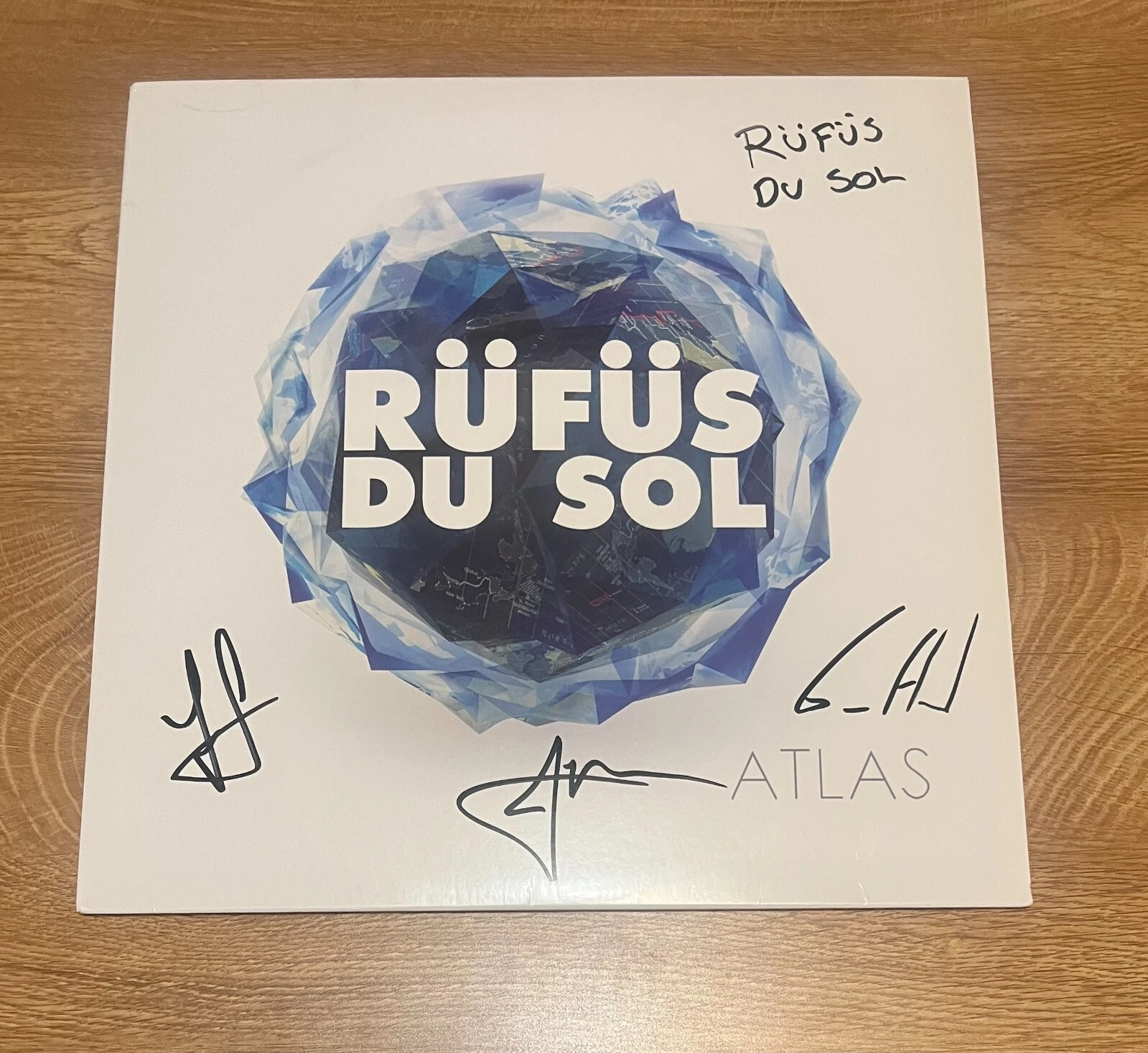 * RUFUS DU SOL * signed vinyl album * ATLAS * TYRONE , JAMES & JON *