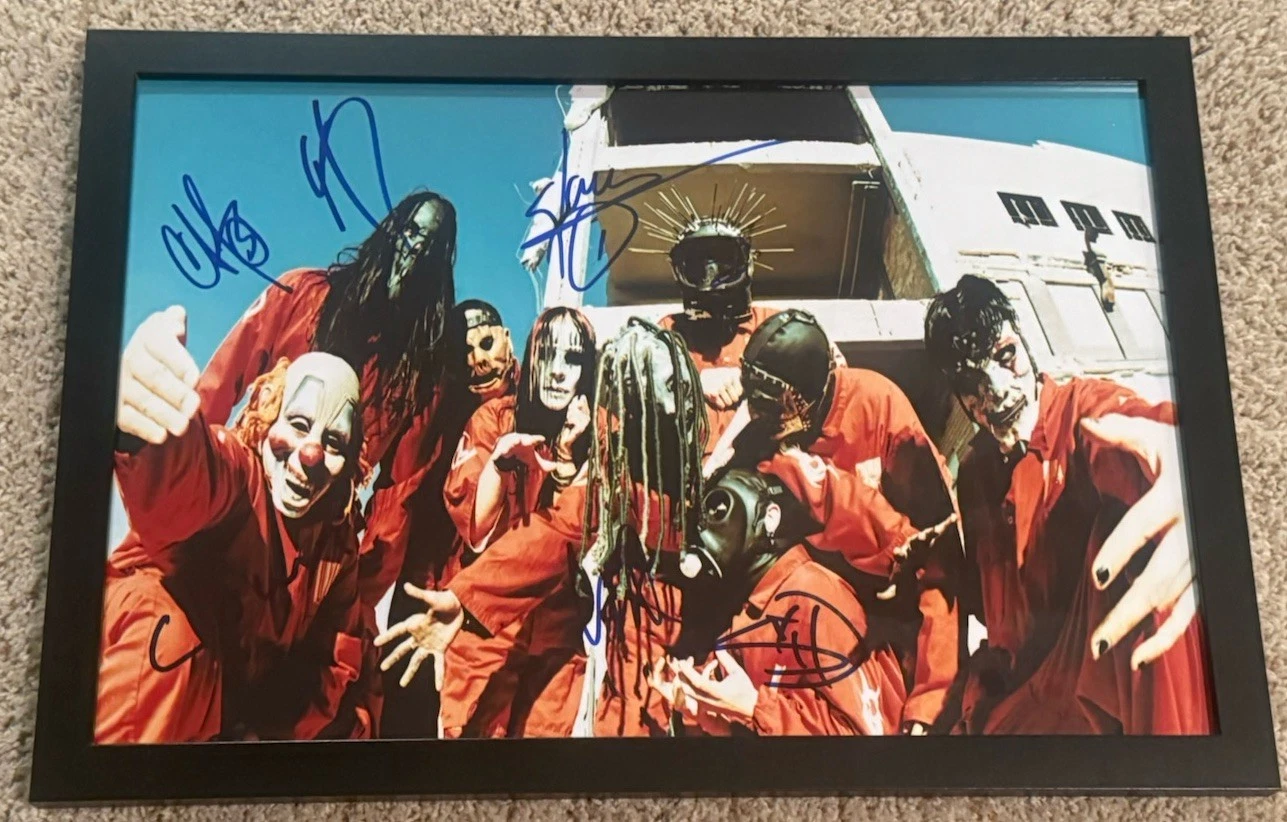 SLIPKNOT BAND SIGNED 12x18 PHOTO FRAMED AUTOGRAPH AUTHENTIC JOEY JORDISON COA