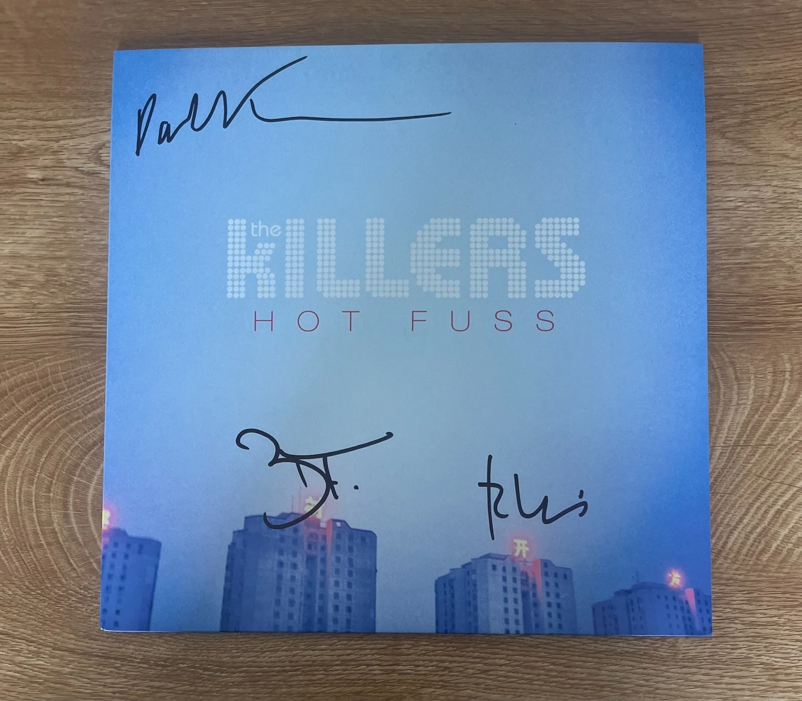 * THE KILLERS * signed album * HOT FUSS * BRANDON FLOWERS, RONNIE & DAVE *