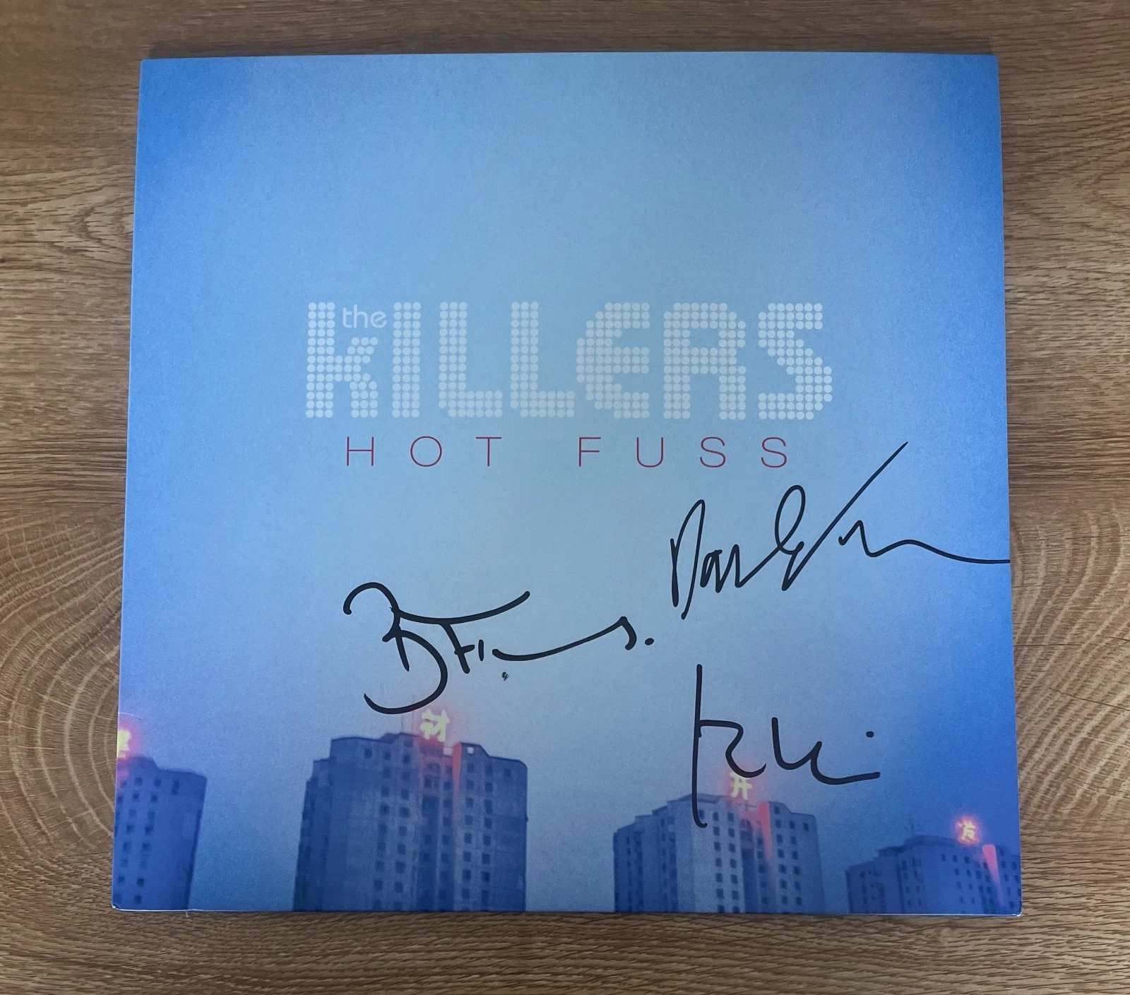 * THE KILLERS * signed album * HOT FUSS * BRANDON FLOWERS, RONNIE & DAVE *