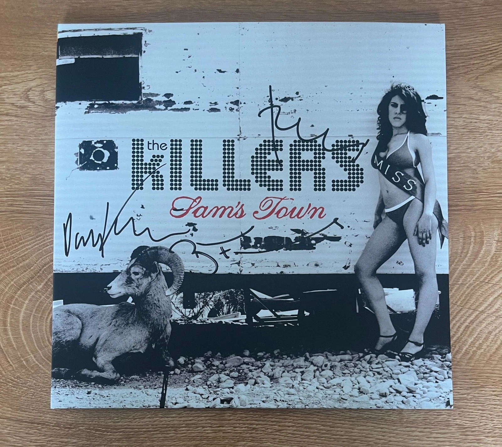 * THE KILLERS * signed album * SAM'S TOWN * BRANDON FLOWERS, RONNIE & DAVE *