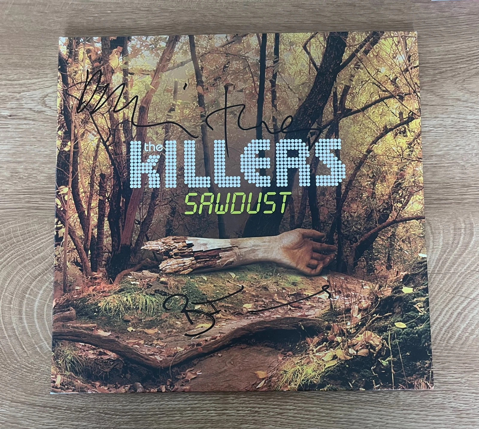 * THE KILLERS * signed album * SAWDUST * BRANDON FLOWERS, RONNIE & DAVE *