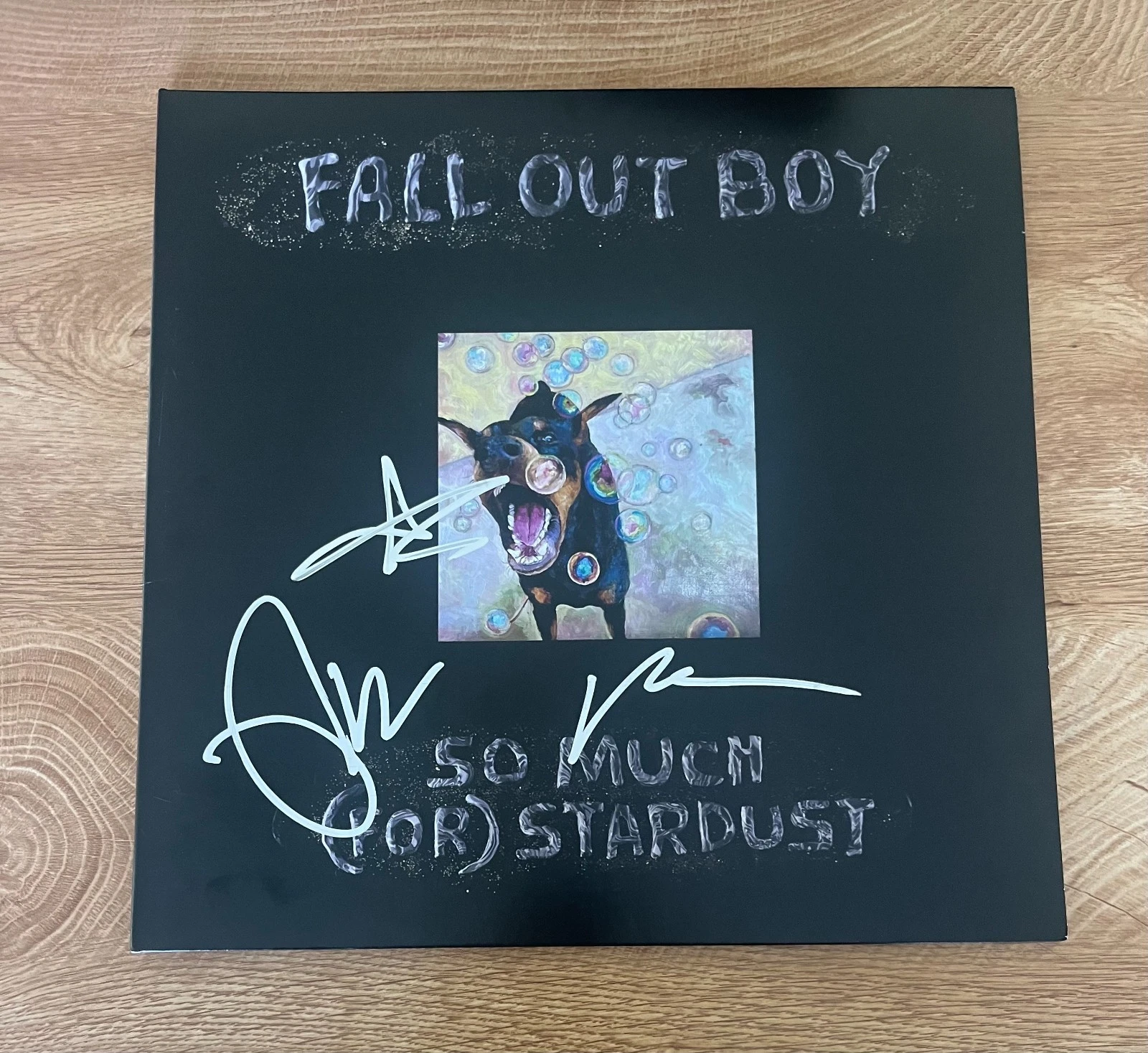 * FALL OUT BOY * signed album * SO MUCH FOR STARDUST * PETE , PATRICK & ANDY *