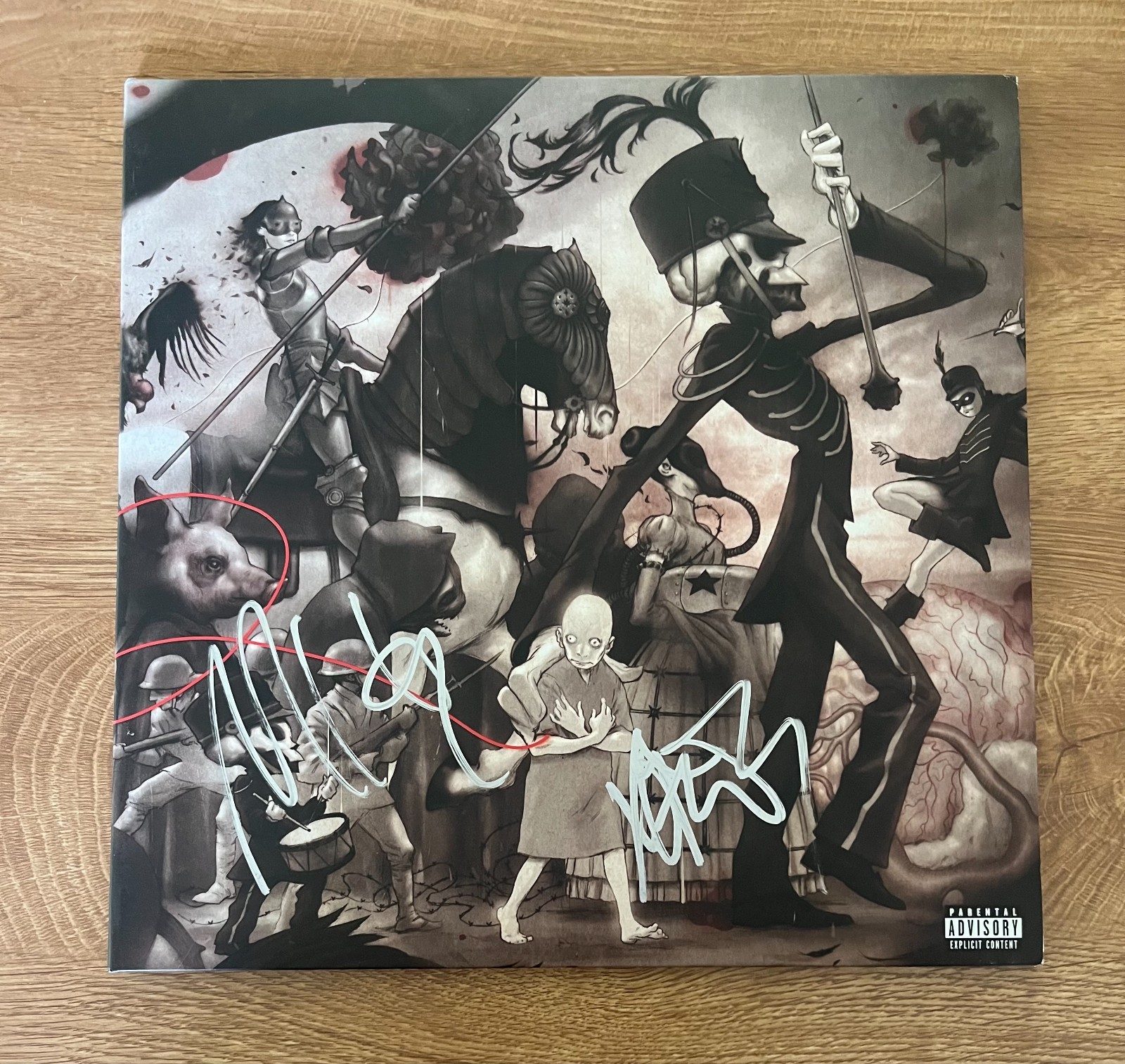 * MY CHEMICAL ROMANCE * signed album * BLACK PARADE * FRANK IERO & MIKEY WAY *