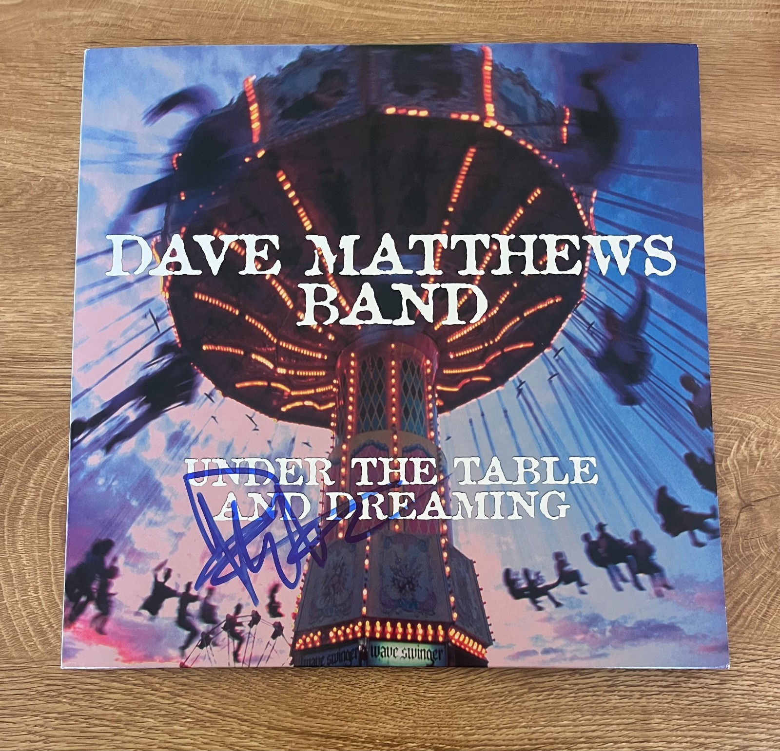 * DAVE MATTHEWS * signed vinyl album * UNDER THE TABLE AND DREAMING * DMB *