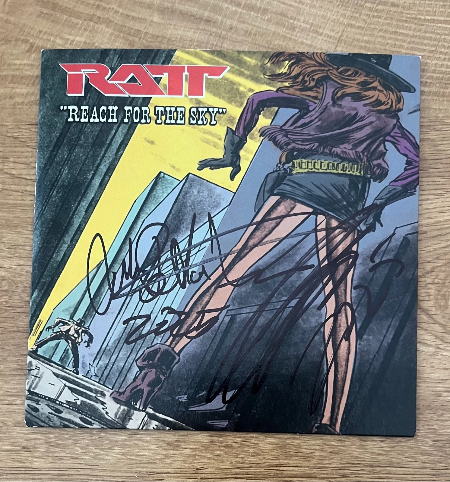 * RATT * signed vinyl album * REACH FOR THE SKY * STEPHEN PEARCY & WARREN * COA