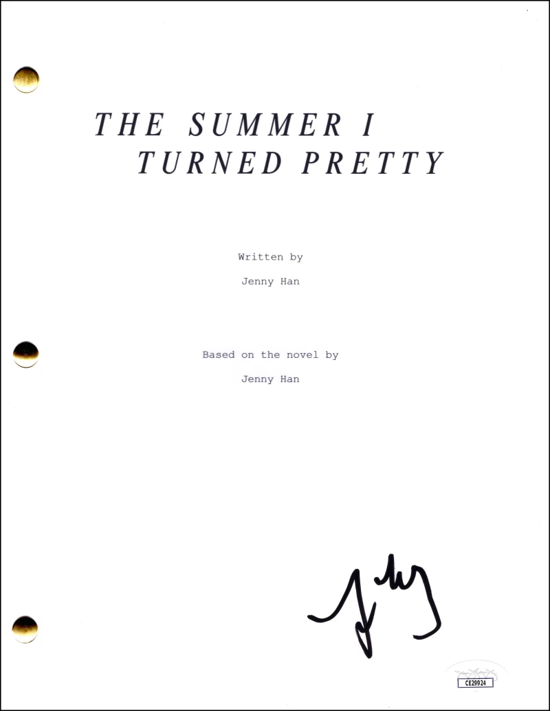 Lola Tung Signed Autograph The Summer I Turned Pretty Script Screenplay JSA COA