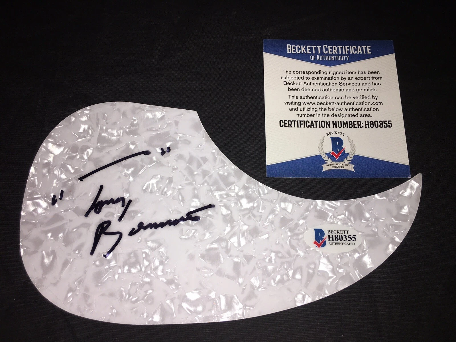 Tony Bennett Signed Acoustic Pickguard Music Legend Beckett #2
