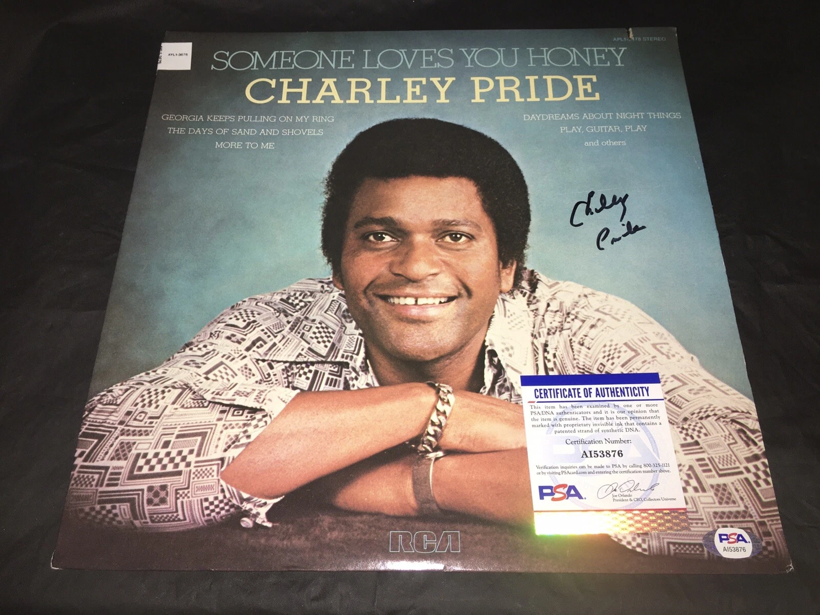 Charley Pride Signed Someone Loves You Honey Vinyl Album PSA/DNA