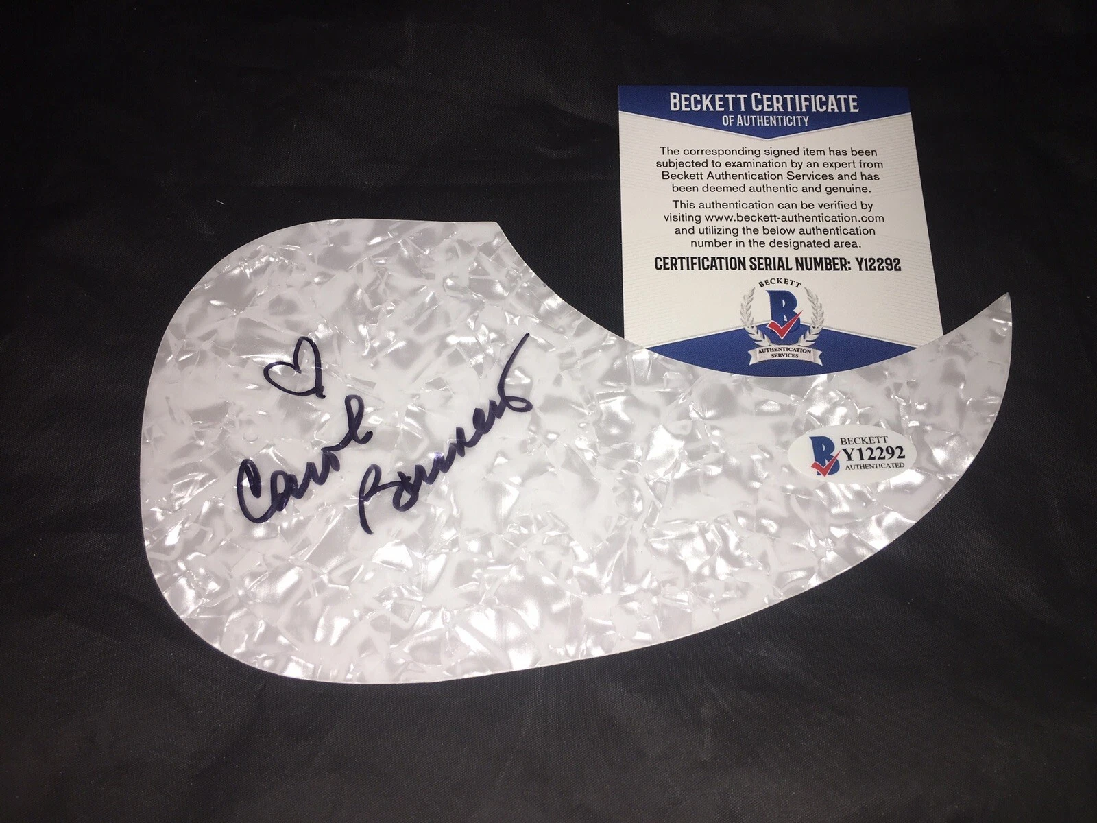 Carol Burnett Signed Acoustic Pickguard “The Carol Burnett Show” Beckett #2