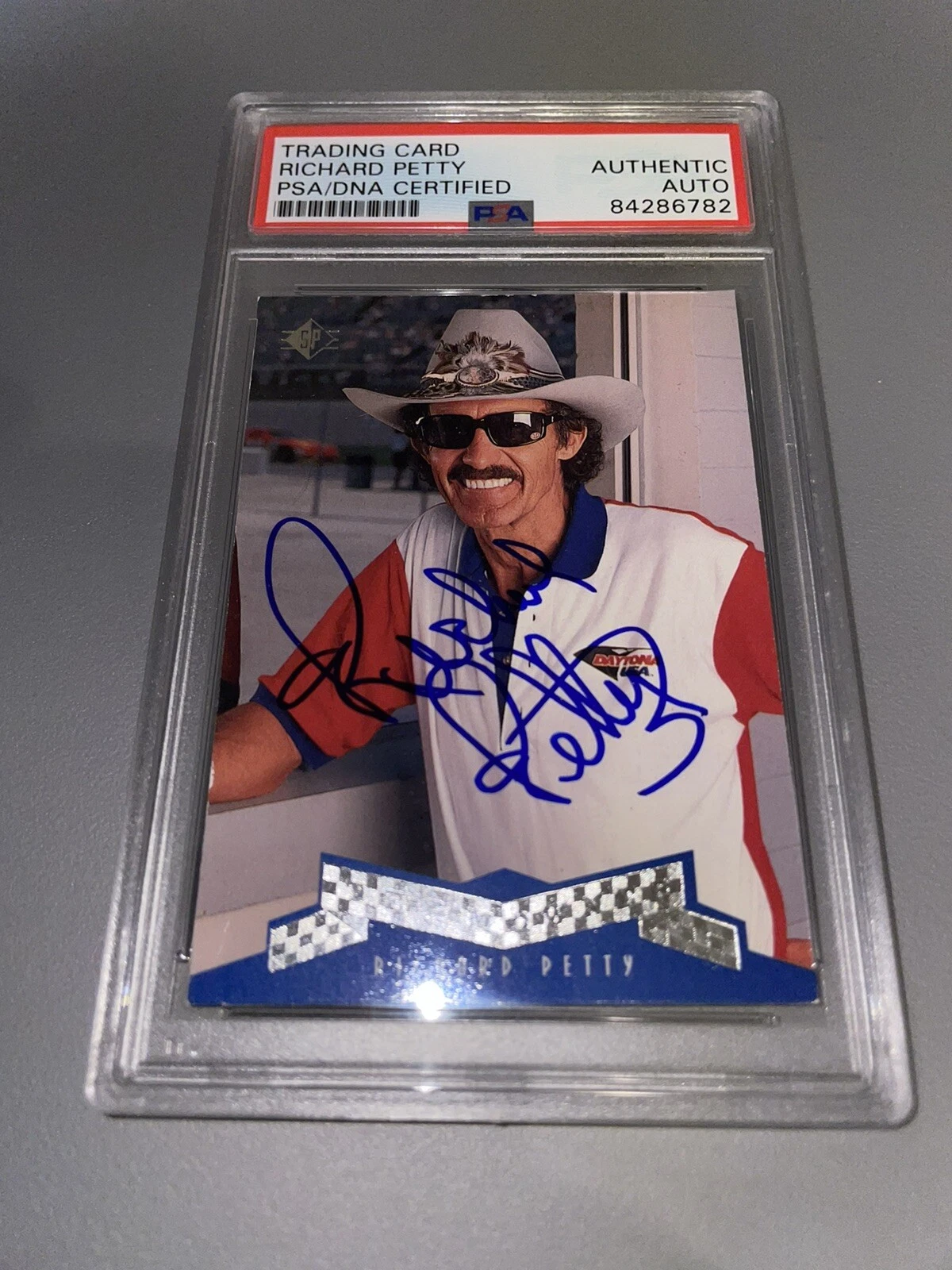Richard Petty Signed Official Trading Card Slabbed By PSA/DNA
