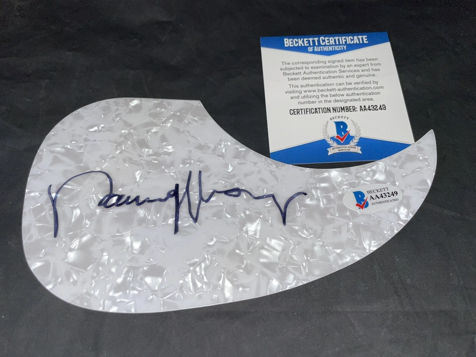 Ronnie Milsap Signed Acoustic Pickguard “Smoky Mountain Rain” Beckett #4