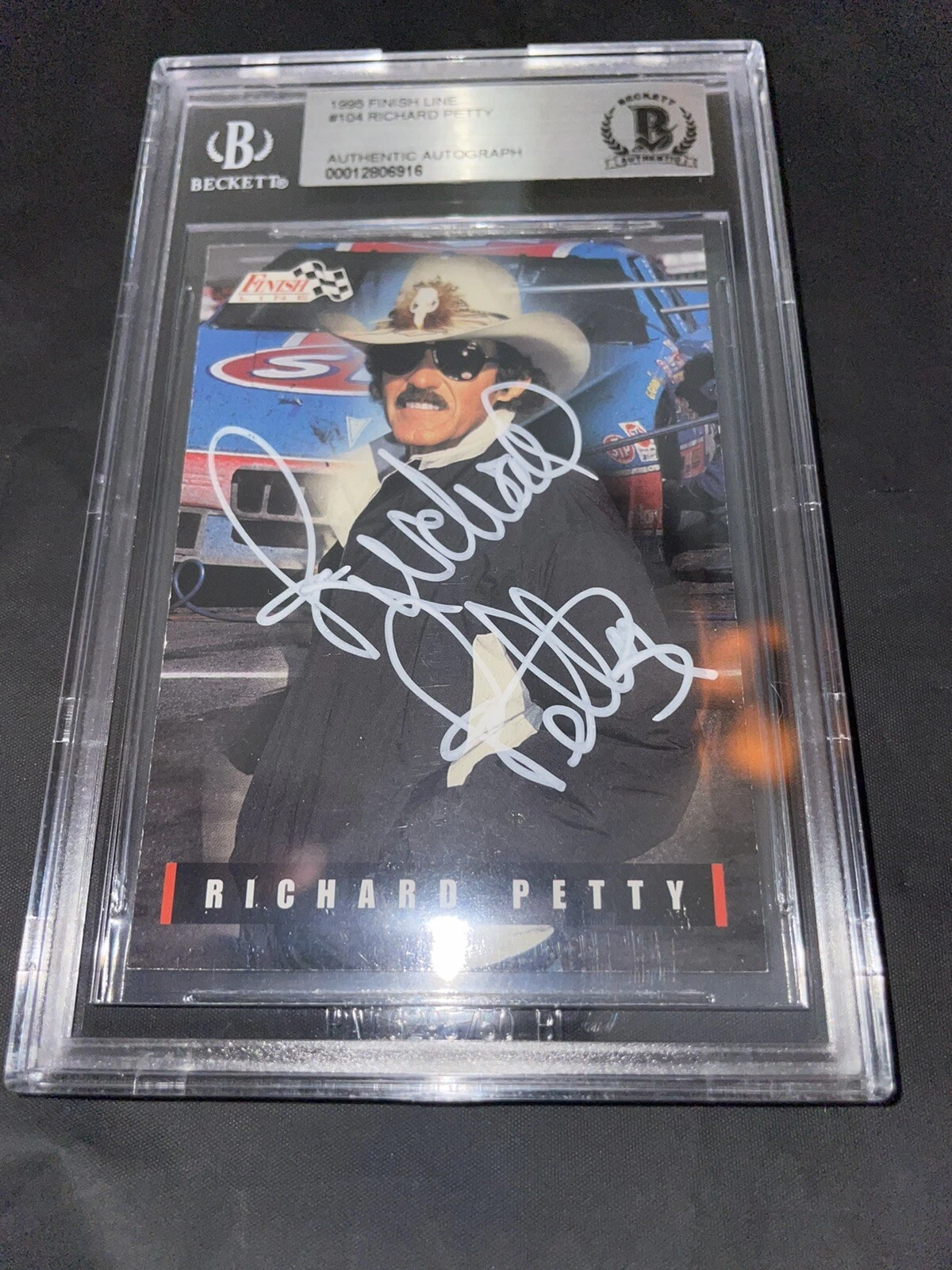 Richard Petty Signed 1995 Finish Line Card Beckett Encap #2