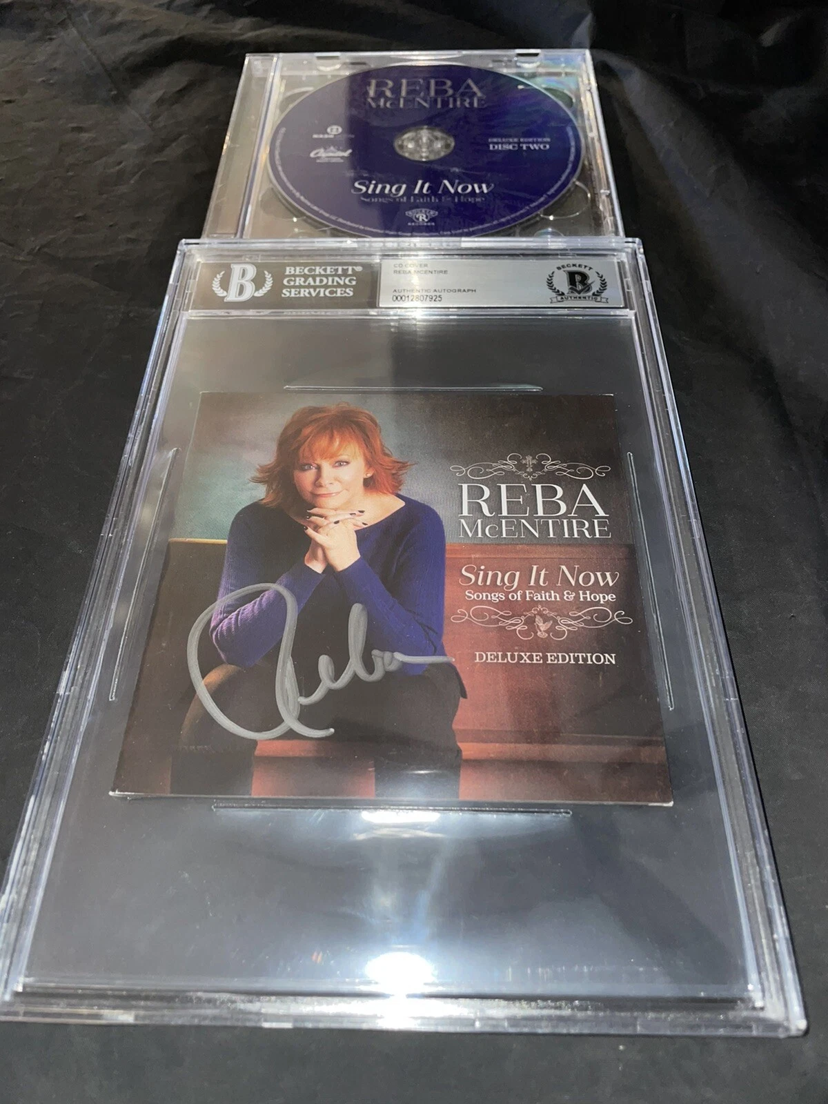 Reba McEntire Signed Sing It Now Deluxe Edition CD Superstar Beckett Encap #2