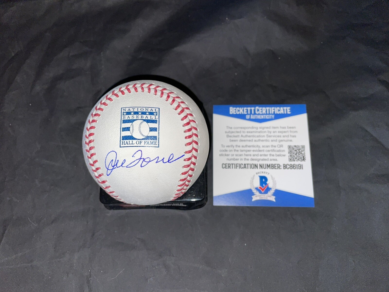 Joe Torre Signed Official Hall Of Fame Baseball Yankees Skipper Beckett #4