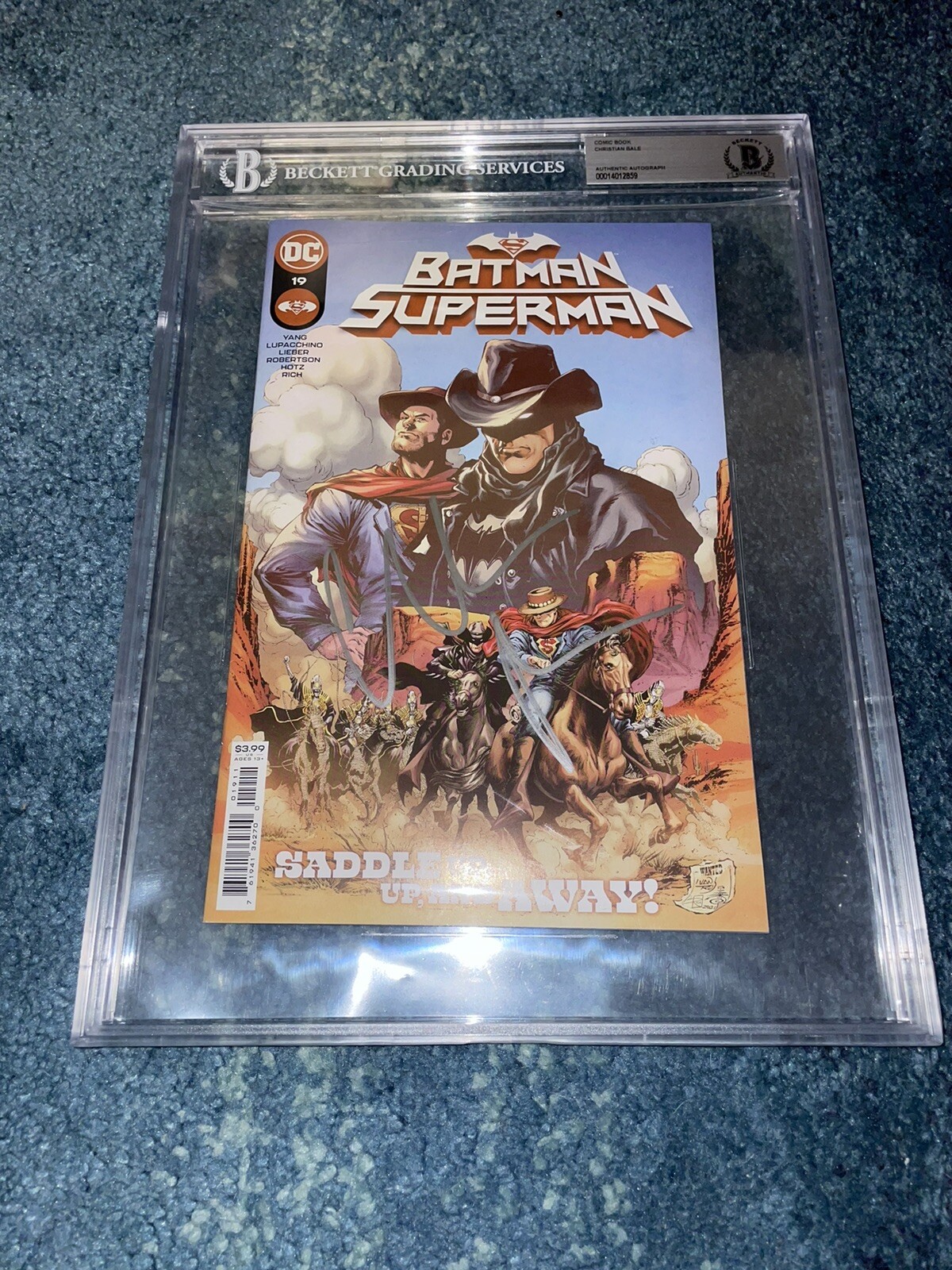 Christian Bale Signed Batman Comic Book Batman Vs Superman 19 Beckett