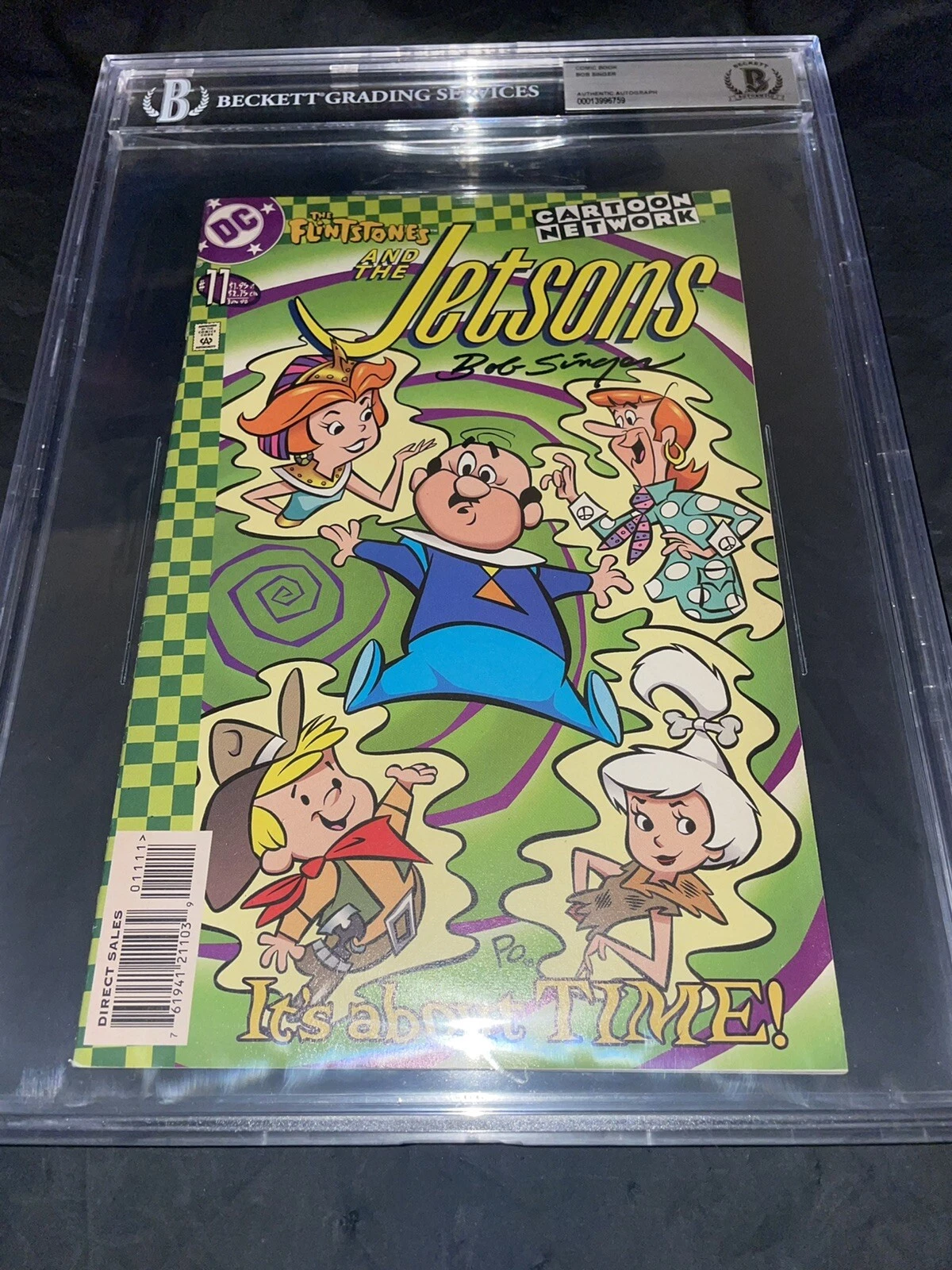 Bob Singer Signed The Flinstones & The Jetsons Comic Book Beckett Encap #2