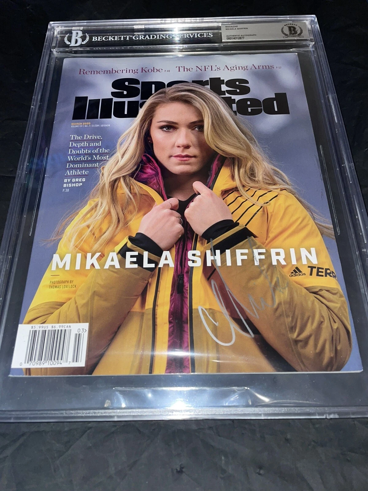 Mikaela Shiffrin Signed Sports Illustrated Full Magazine March 2020 Beckett #2