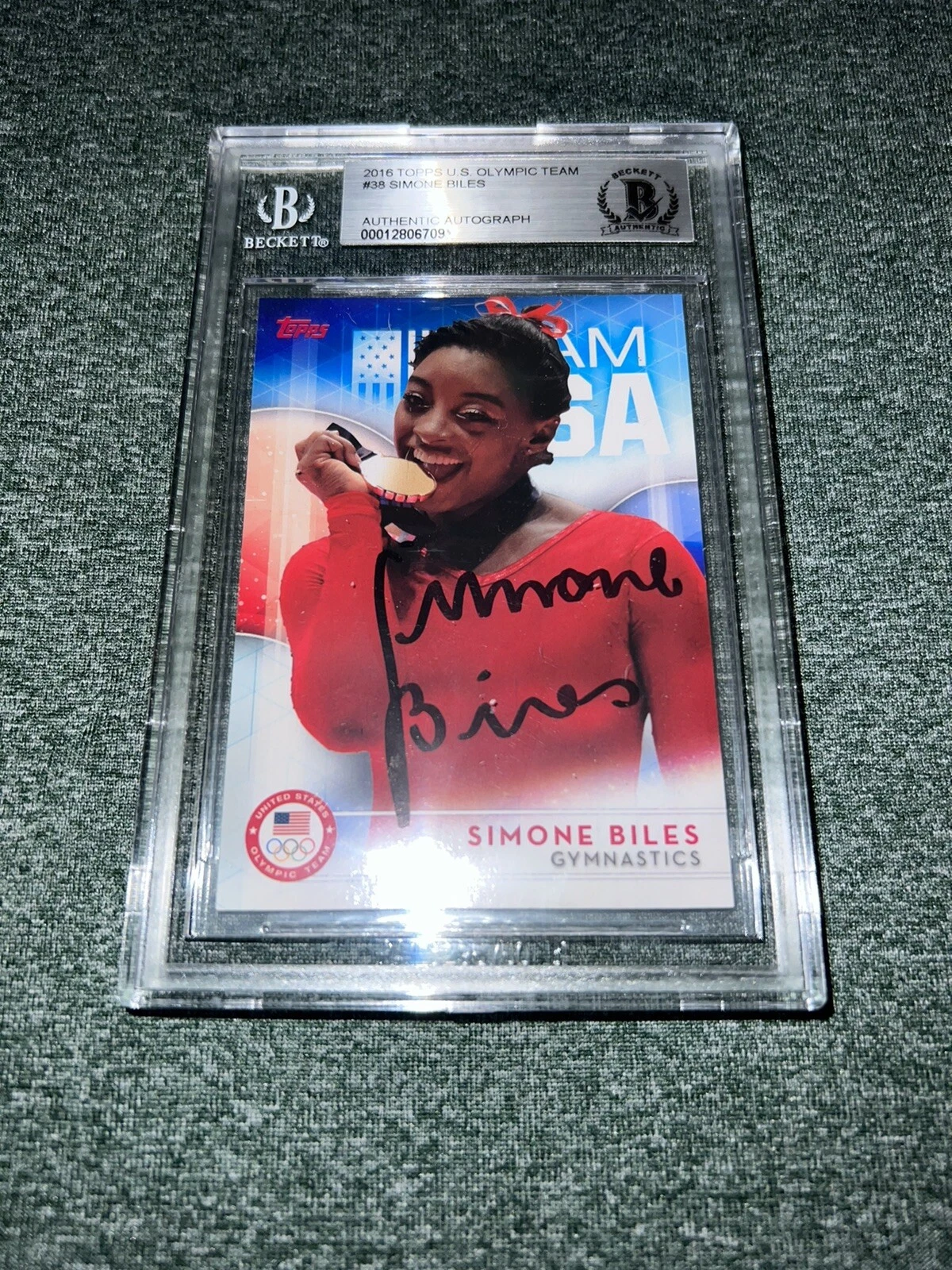 Simone Biles Signed 2016 Topps U.S Olympic Team Trading Card GOAT Beckett Encap