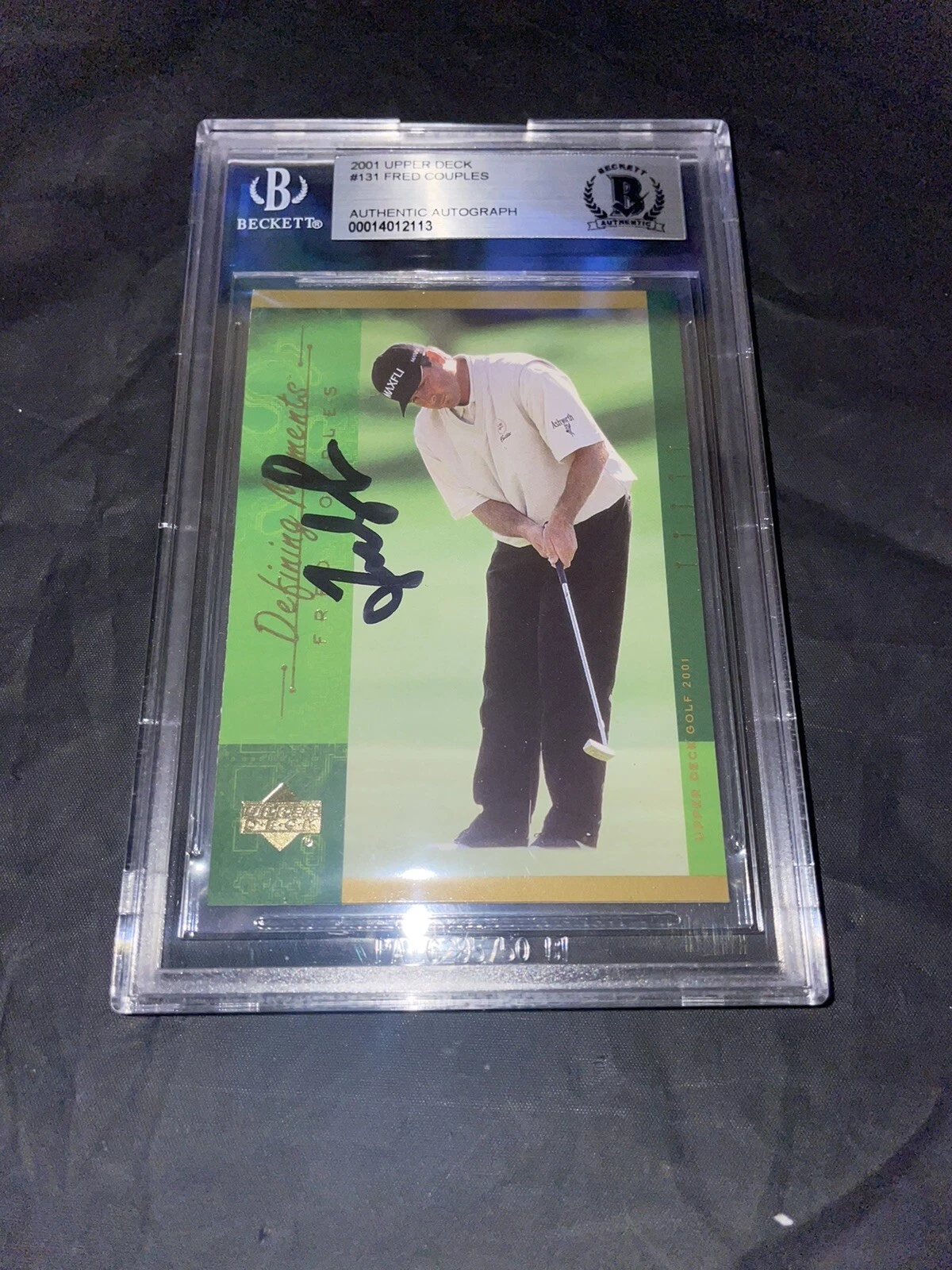 Fred Couples Signed 2001 Upper Deck Defining Moments Card Beckett Slab