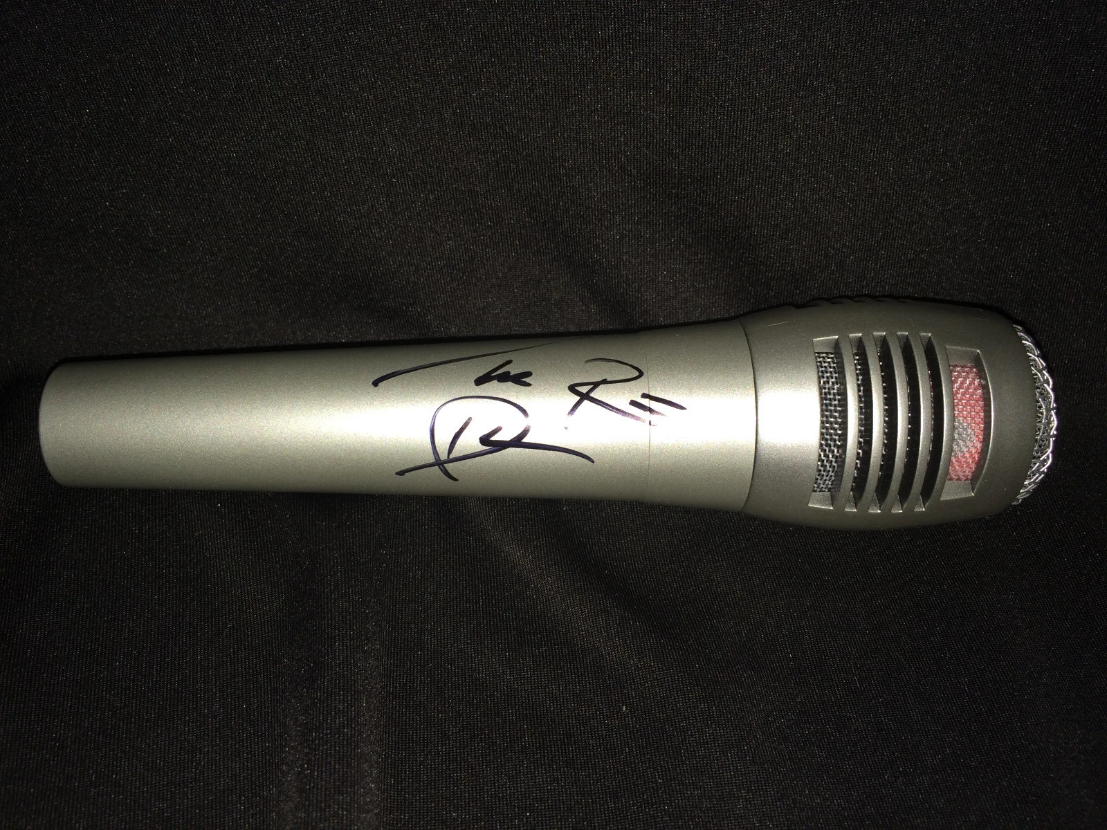 Joe Don Rooney Signed Microphone Rascal Flats Band COA