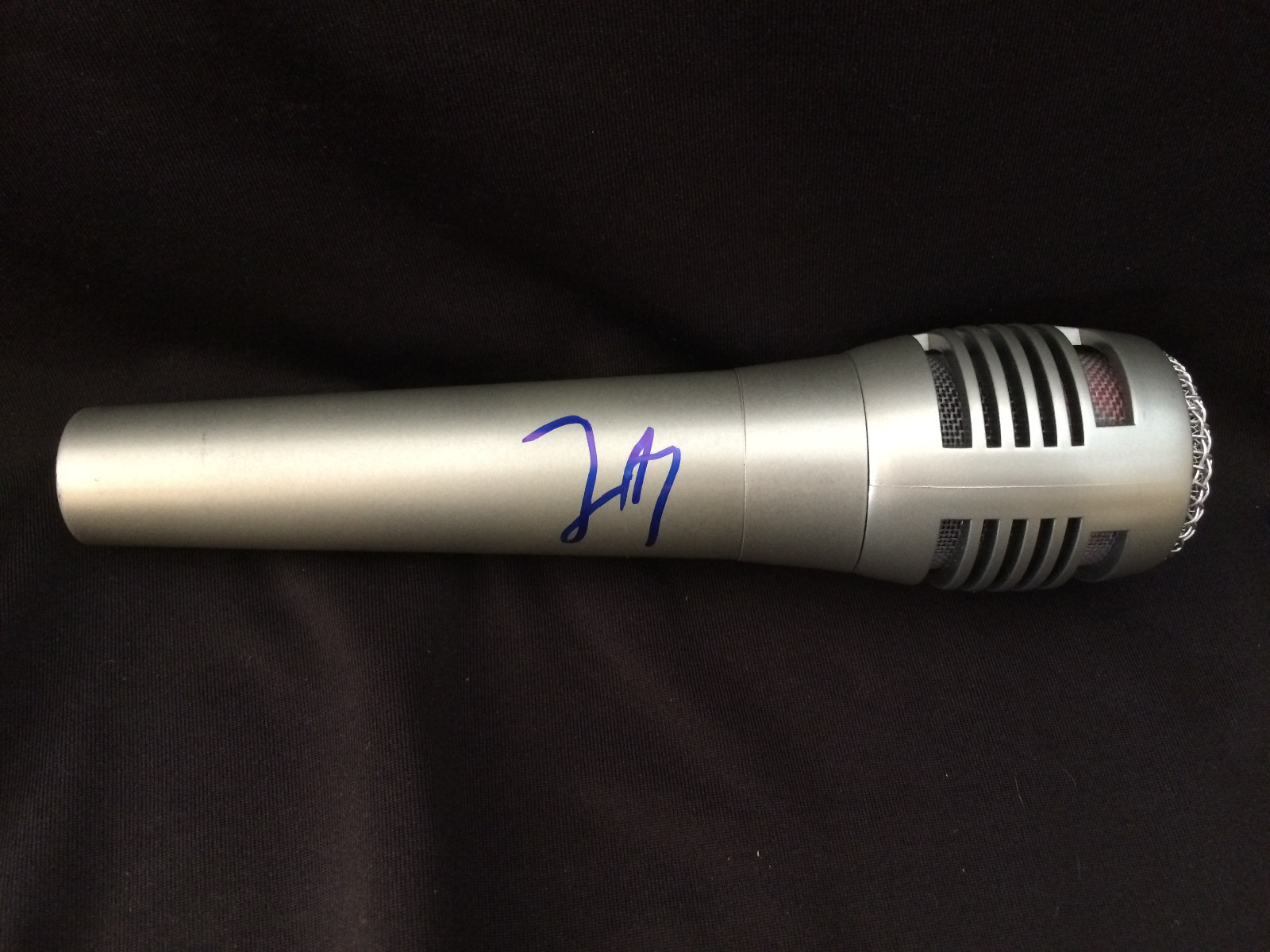 Javier Colon Signed Microphone Season 1 Voice Winner COA