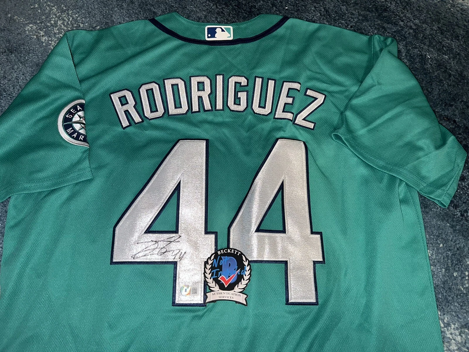 Julio Rodríguez Signed Seattle Mariners Jersey All Star 2022 AL ROY Beckett