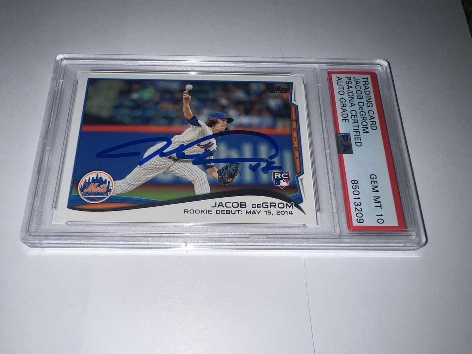 Jacob deGrom Signed 2014 Topps Rookie Debut Trading Card 5/15/14 PSA Gem 10