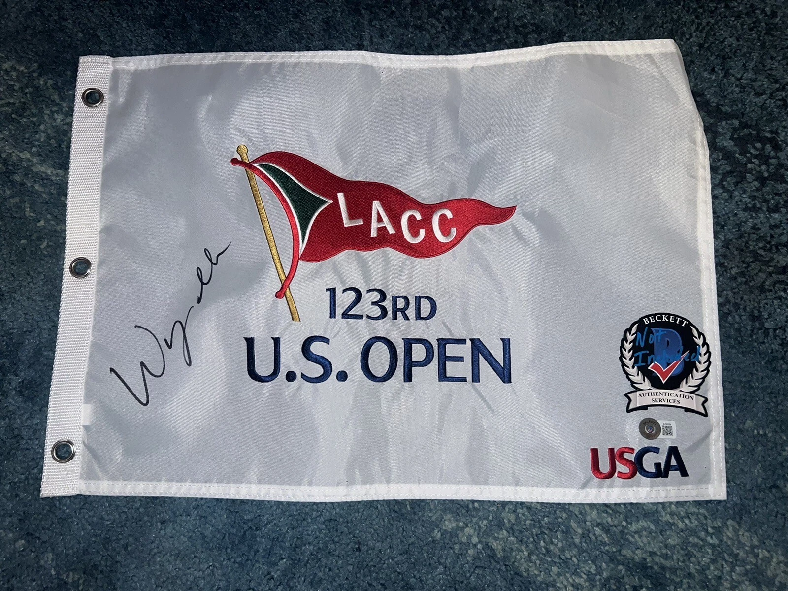 Wyndham Clark Signed Official 2023 US Open Flag LACC Los Angeles Beckett