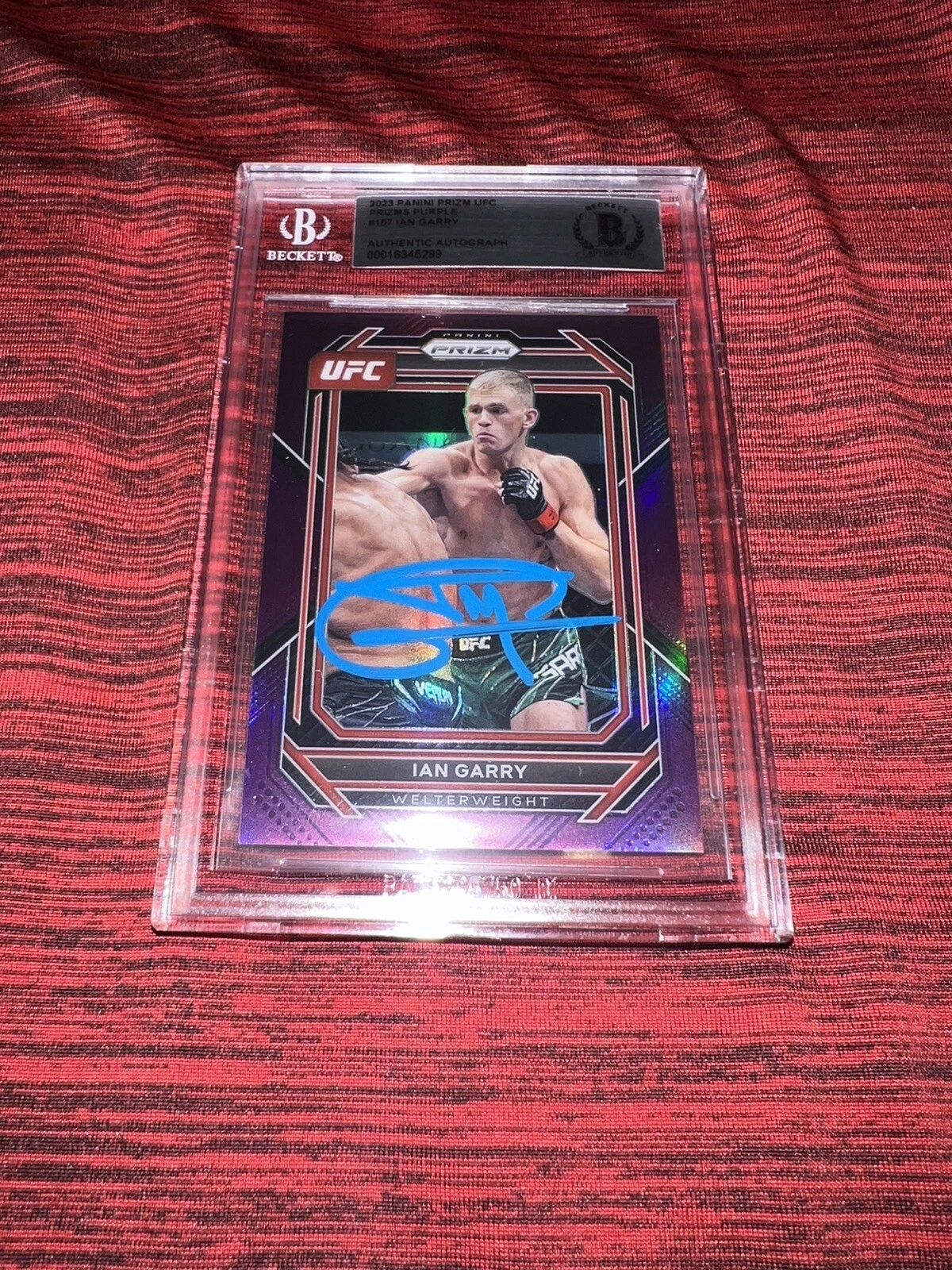 Ian Garry Signed 2023 Panini Prizm Purple Trading Card 76/149 The Future Beckett