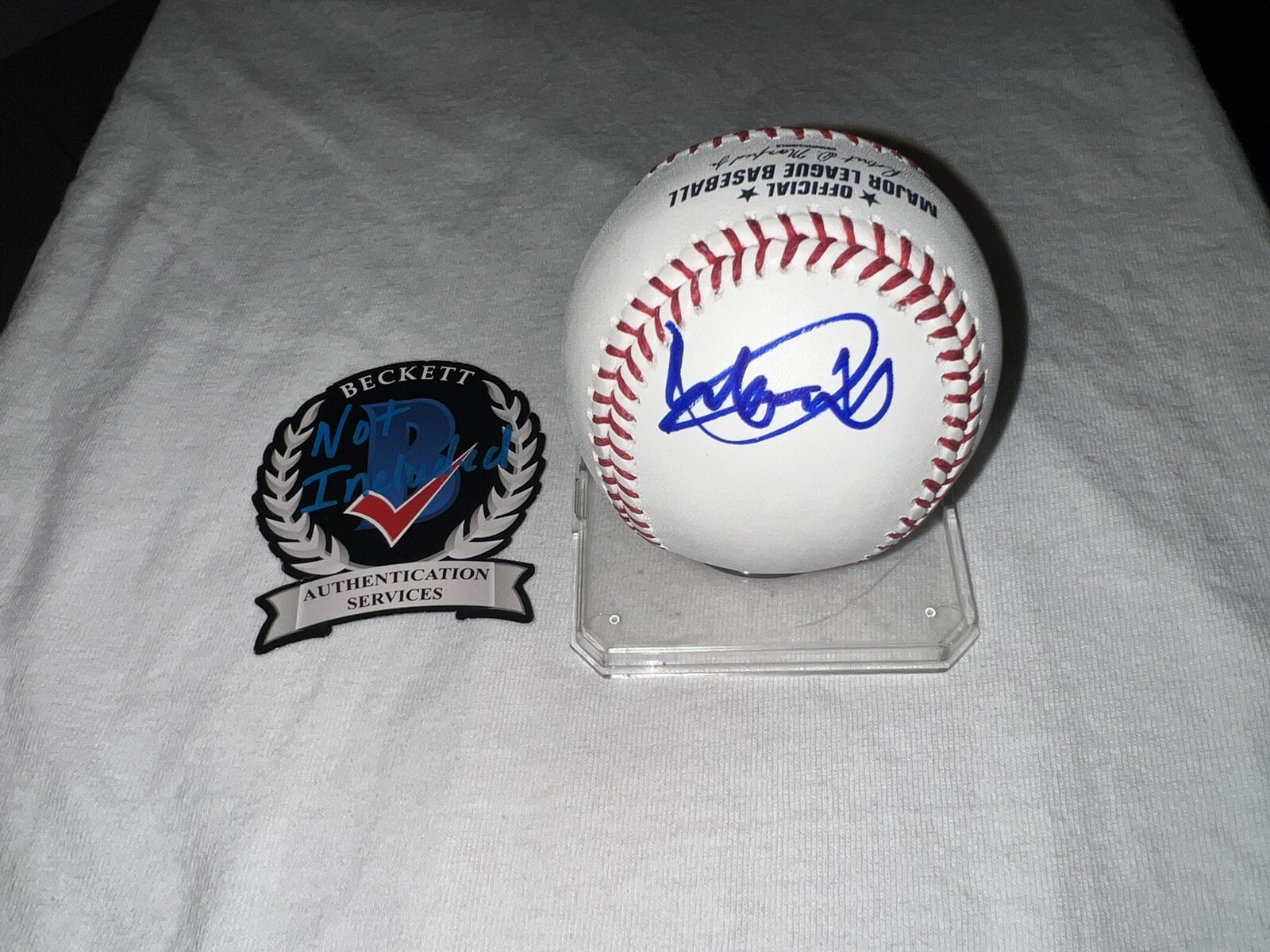 Ichiro Suzuki Signed Official Hall Of Fame Baseball Seattle Mariners Beckett