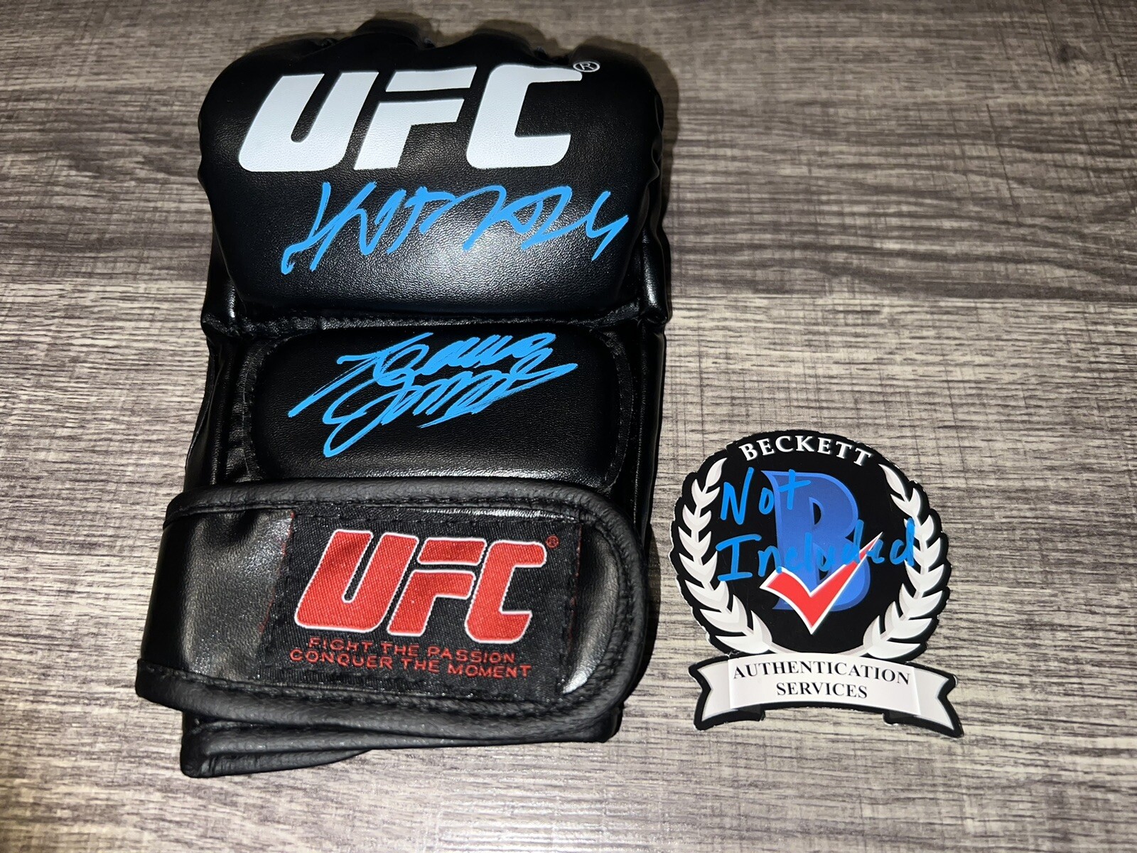 Joanna Jedrzejczyk Signed UFC Glove HOF 2024 Sexy Beckett