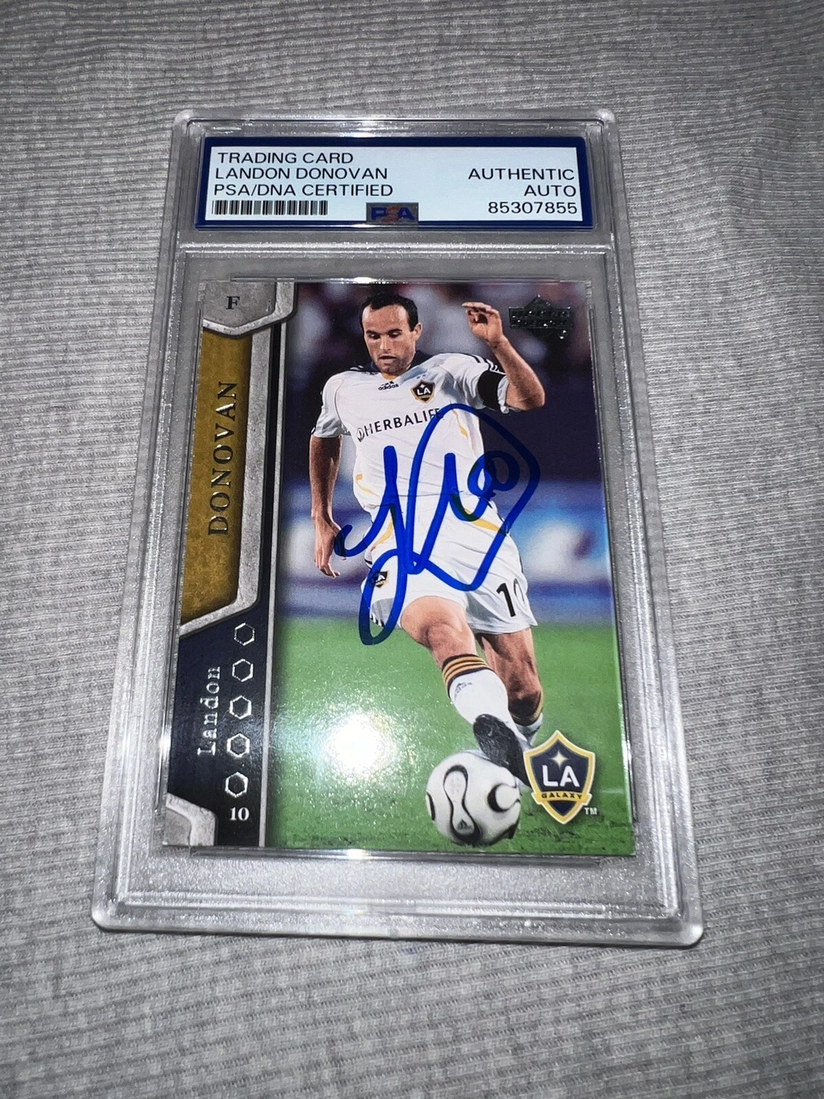 Landon Donovan Signed Official 2007 Upper Deck MLS #64 Trading Card PSA/DNA