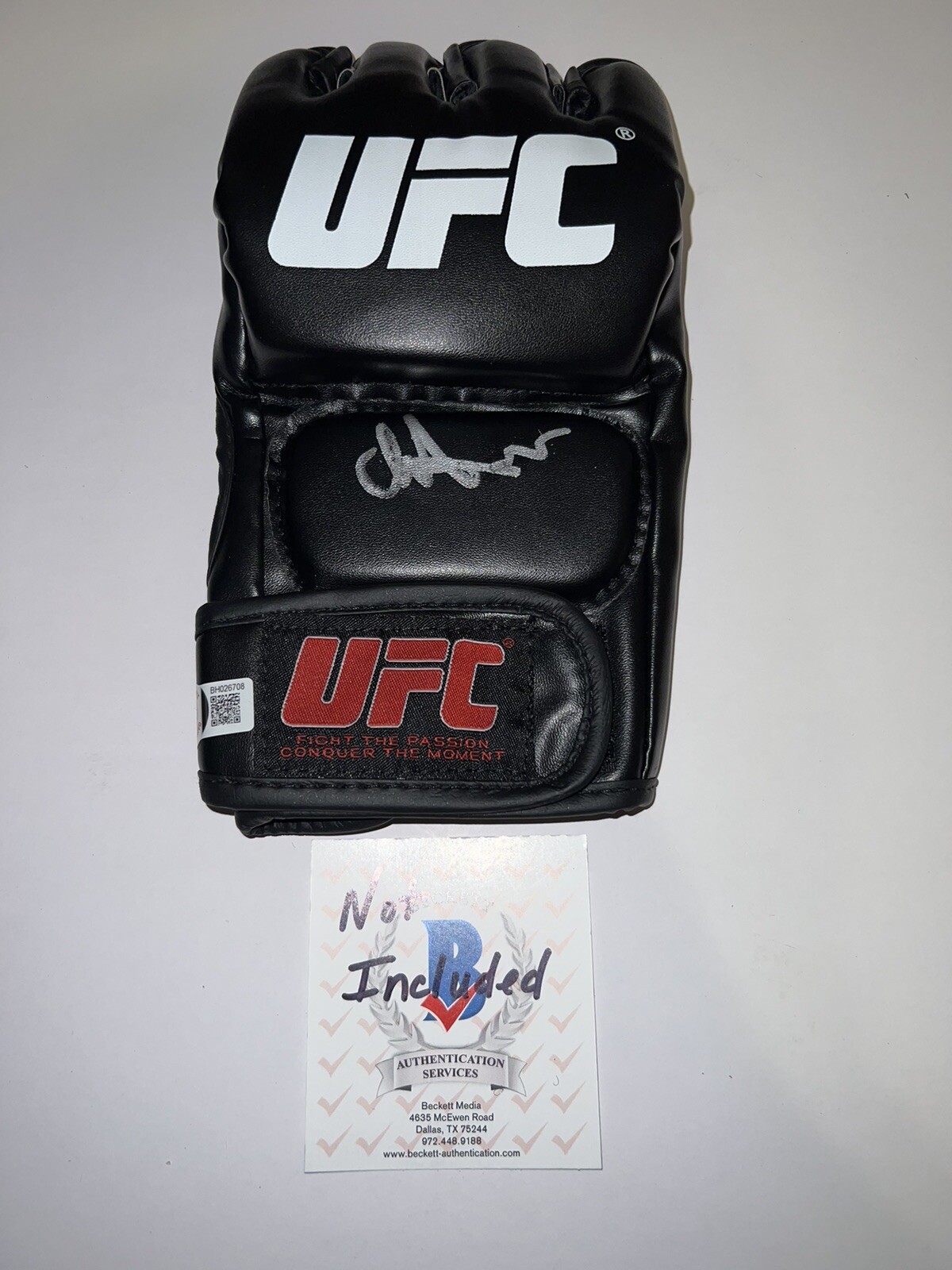 Chase Hooper Signed UFC Glove Featherweight Contender “The Dream” Beckett