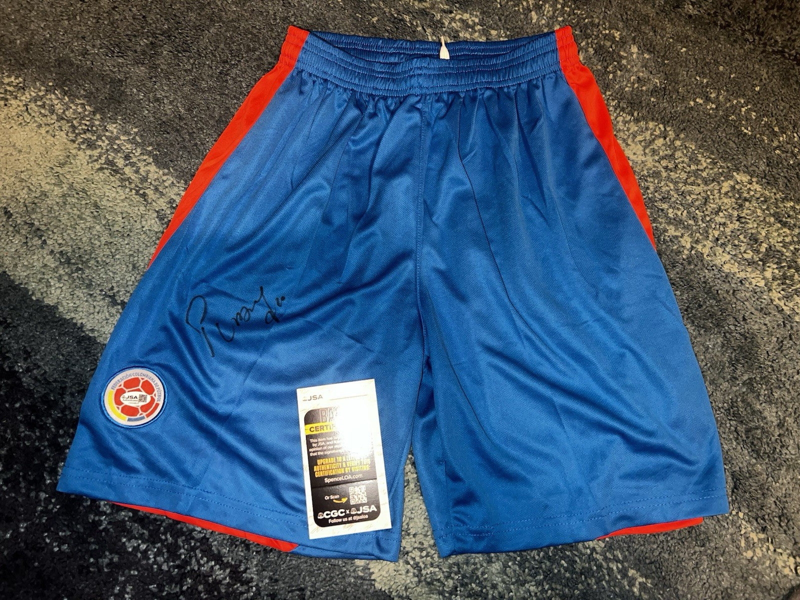 Pibe Carlos Valderrama Signed Official Columbia Soccer Shorts Legend JSA Auth #2