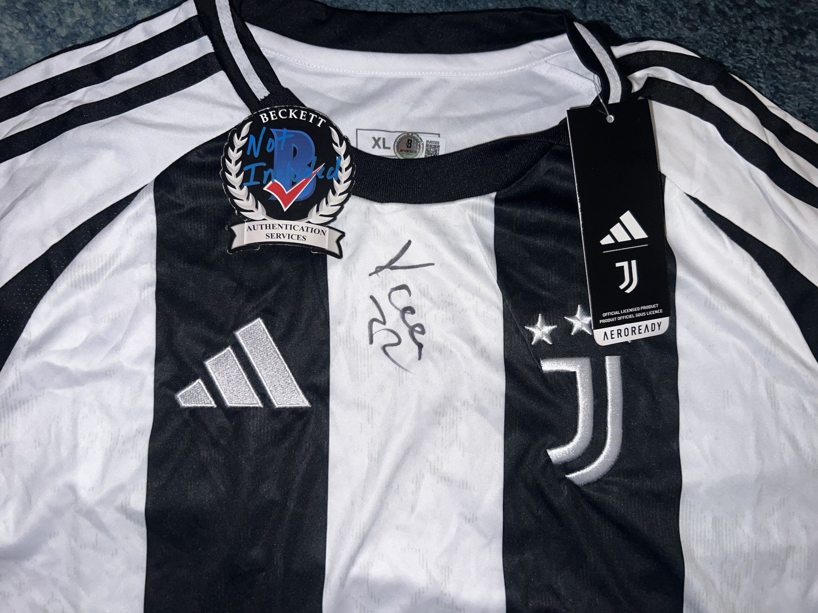 Christian Vieri Signed Juventus Jersey Italian Soccer Superstar Beckett