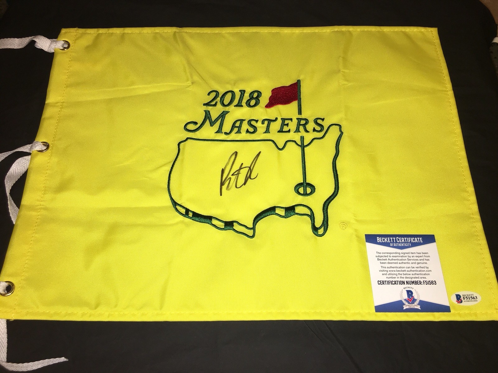 Patrick Reed Signed Official Masters Flag 2018 Masters Champion Beckett
