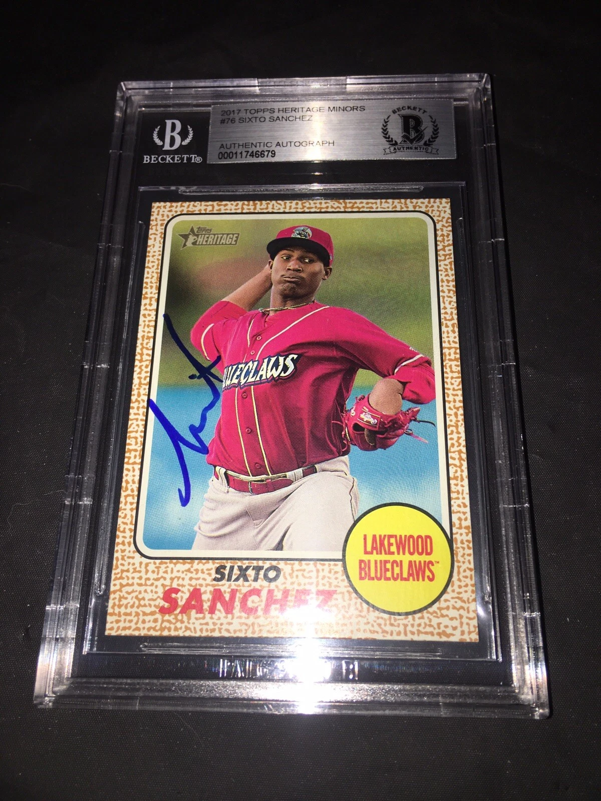 Sixto Sanchez Signed 2017 Topps Heritage Baseball Card Marlins Beckett Slab