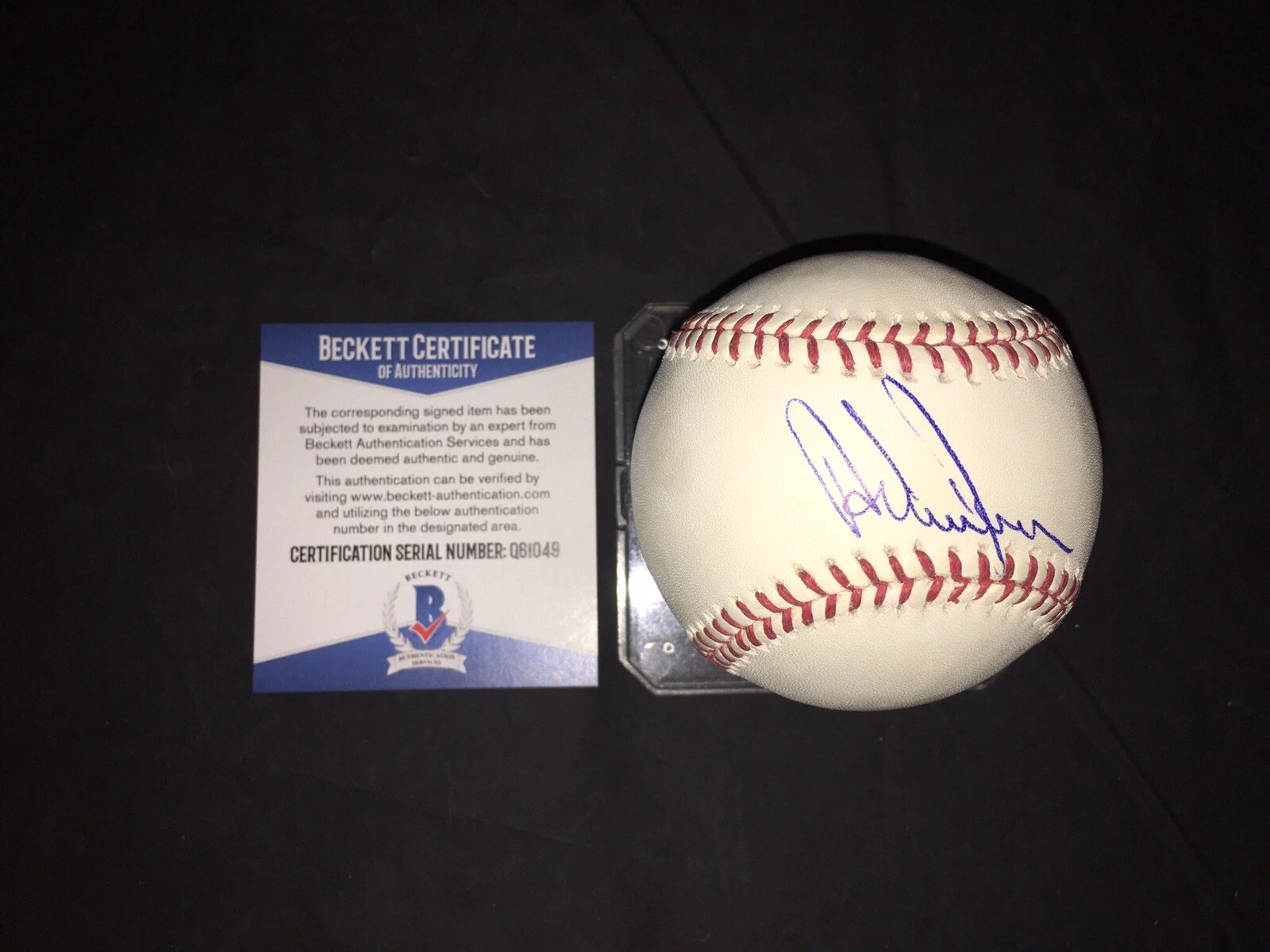 Adam Dunn Signed Major League Baseball Cincinnati Reds Chicago White Sox Beckett