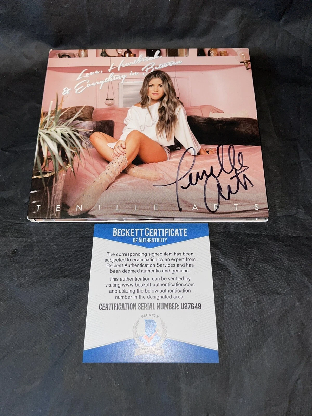 Tenile Arts Signed Love Heartbreak & Everything In between CD Star Beckett