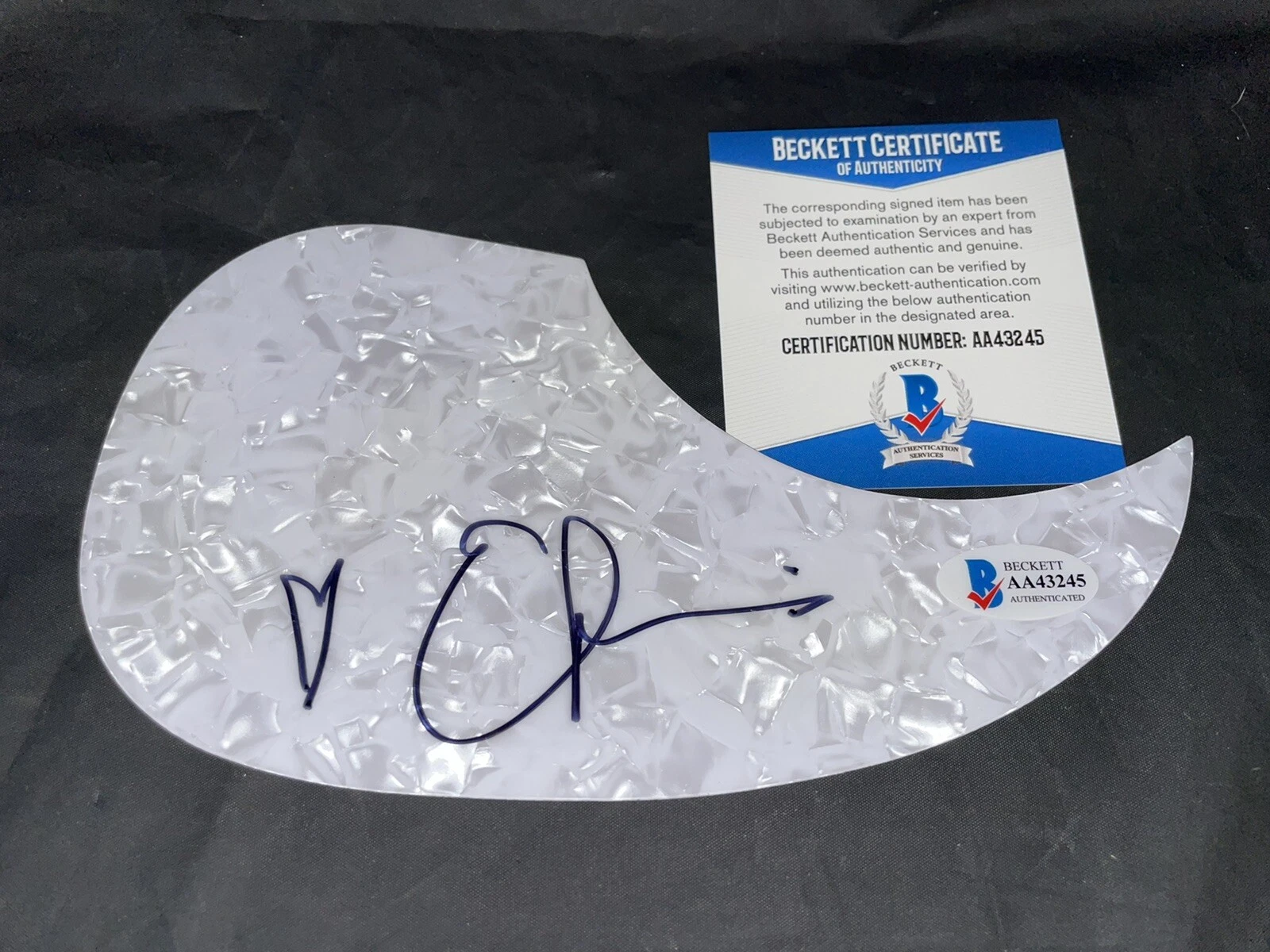 Emmy Lou Harris Signed Acoustic Pickguard 14x Grammy Winner Superstar Beckett #2