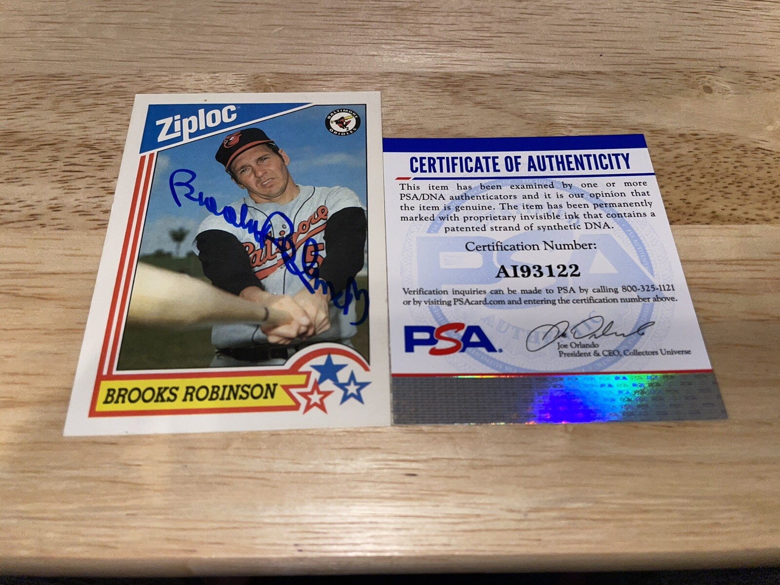 Brooks Robinson Signed Trading Card Baltimore Orioles HOF PSA/DNA