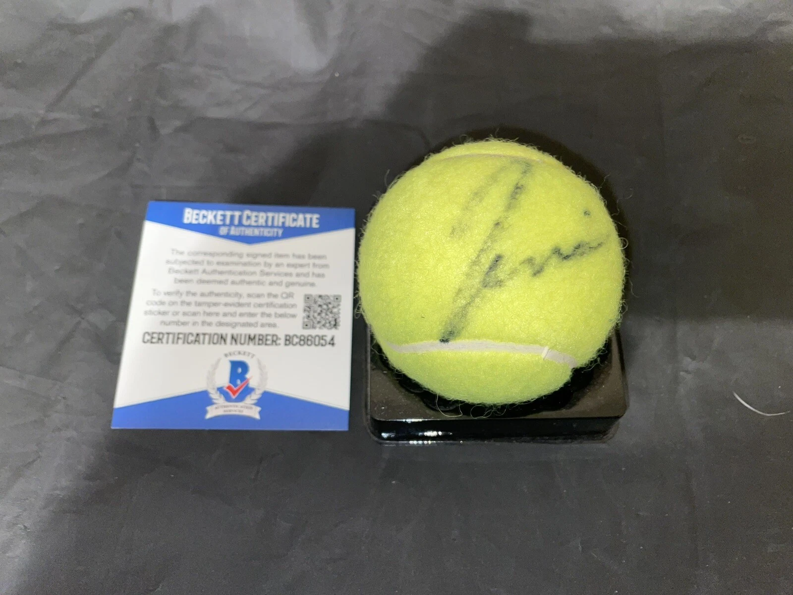 Naomi Osaka Signed Roland Garros Tennis Ball Young Superstar Beckett