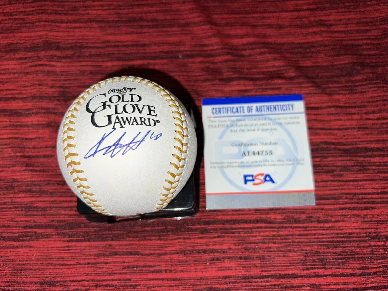 Keston Hiura Signed Official Gold Glove Baseball Milwaukee Brewers PSA/DNA